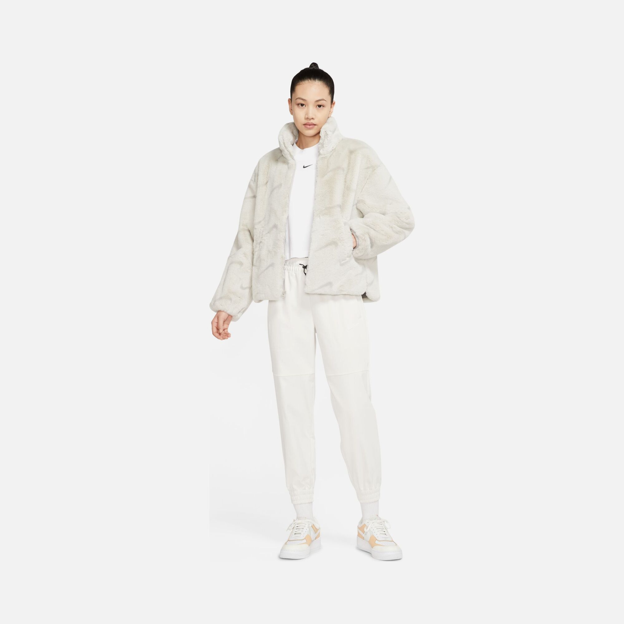 Nike Sportswear Plush Swoosh Printed Faux Fur Full-Zip Kadın Ceket