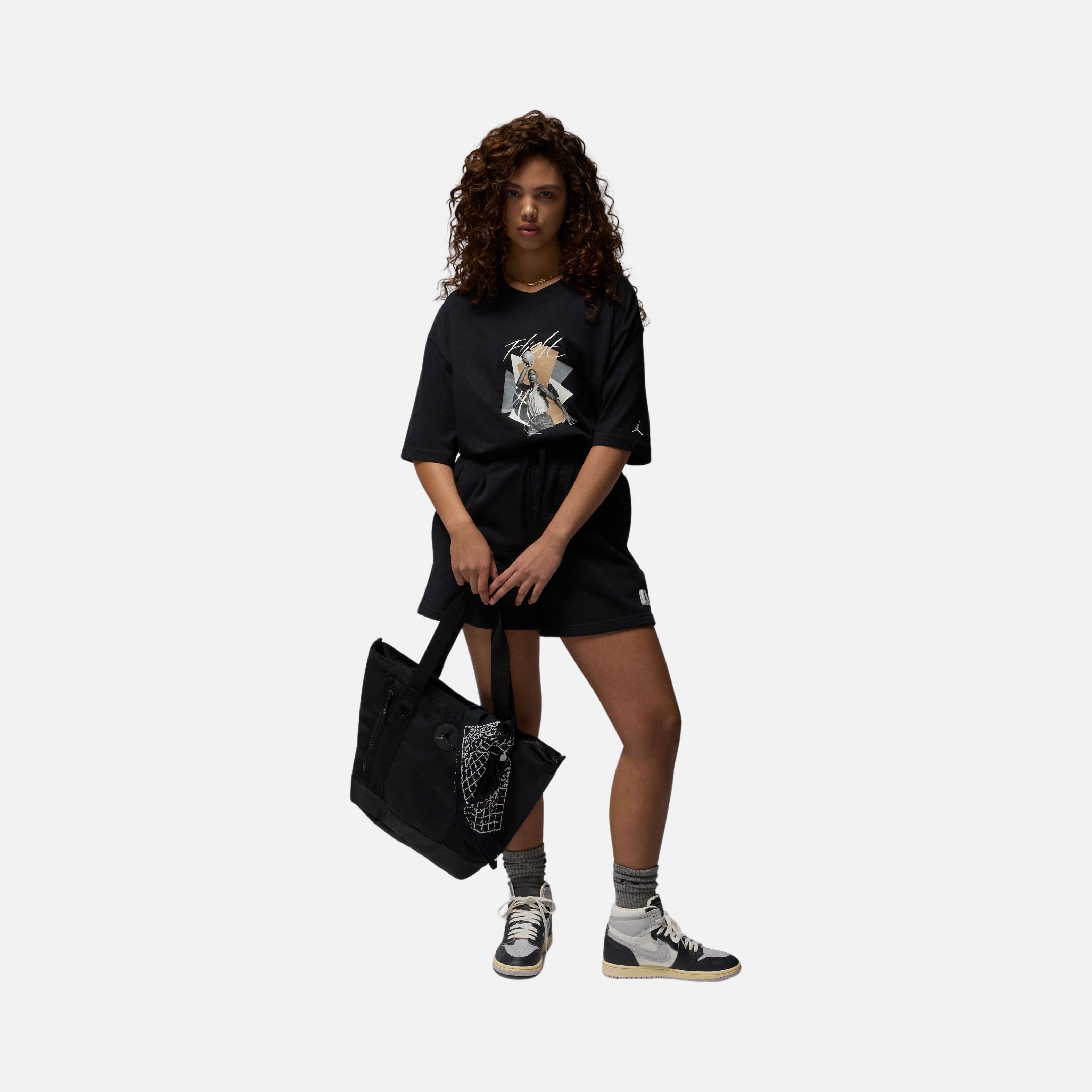 Nike Jordan Essentials Os 2 Graphic Oversized Short-Sleeve Kadın Tişört