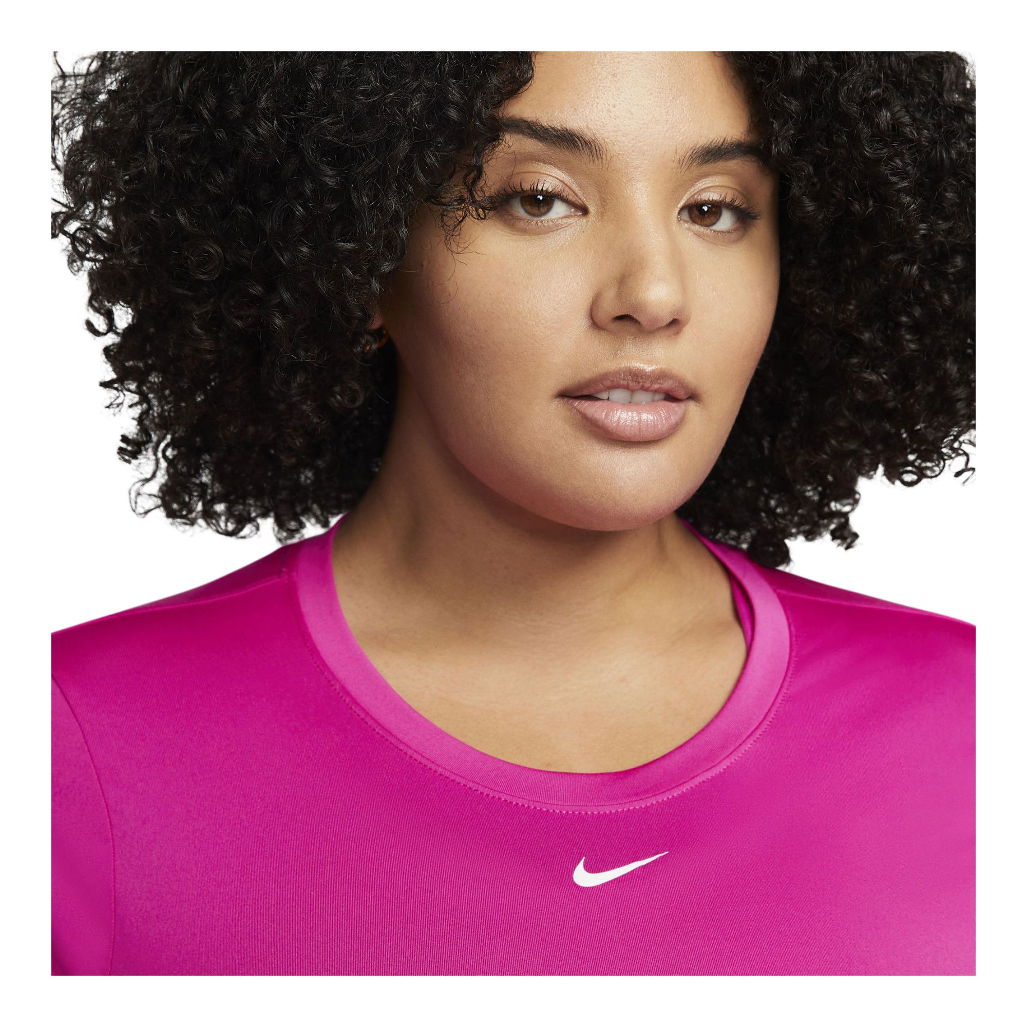 Nike Dri-Fit One Standard Fit Training Short-Sleeve (Plus-Size) Kadın Tişört