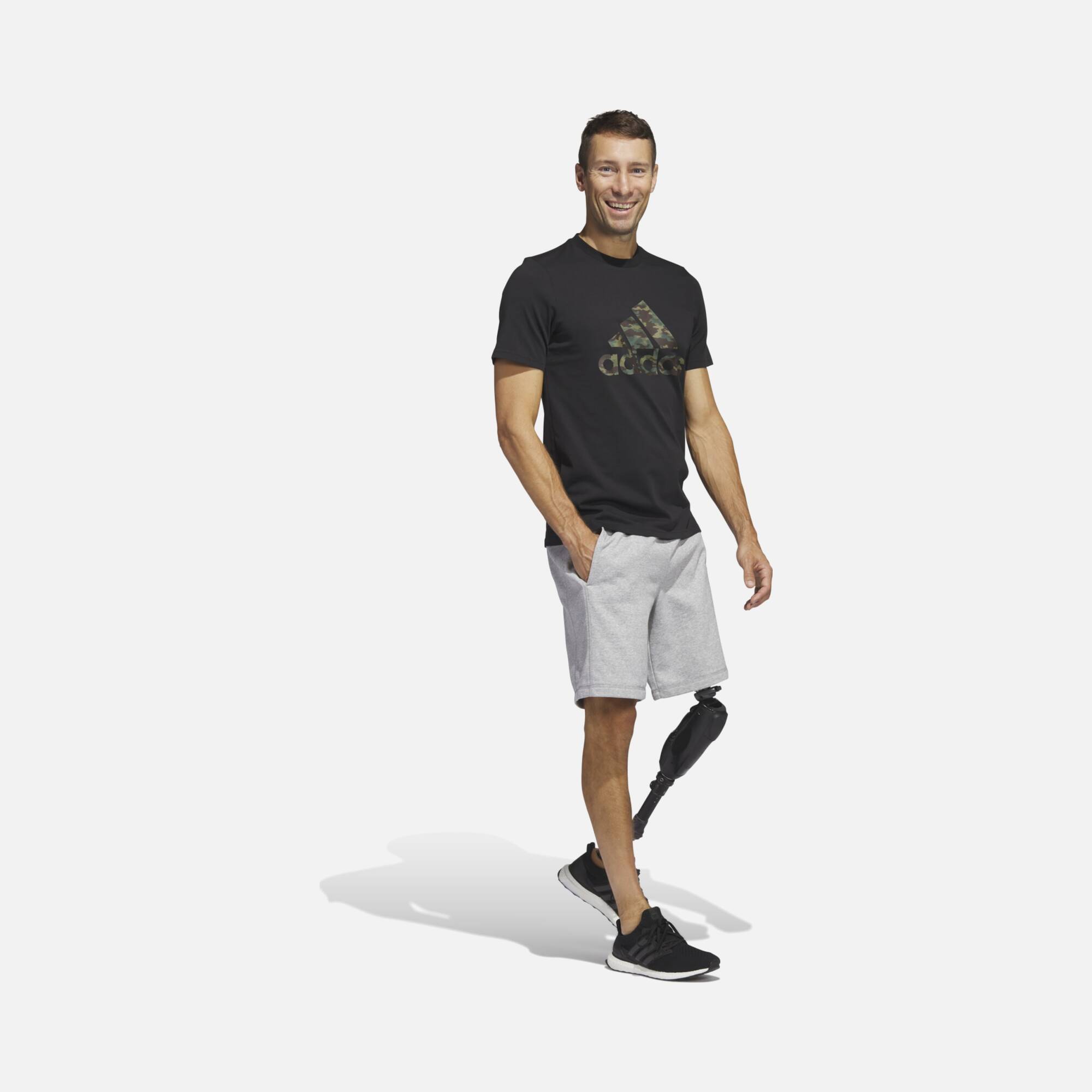 adidas Sportswear Camouflage Logo Short-Sleeve Erkek Tişört