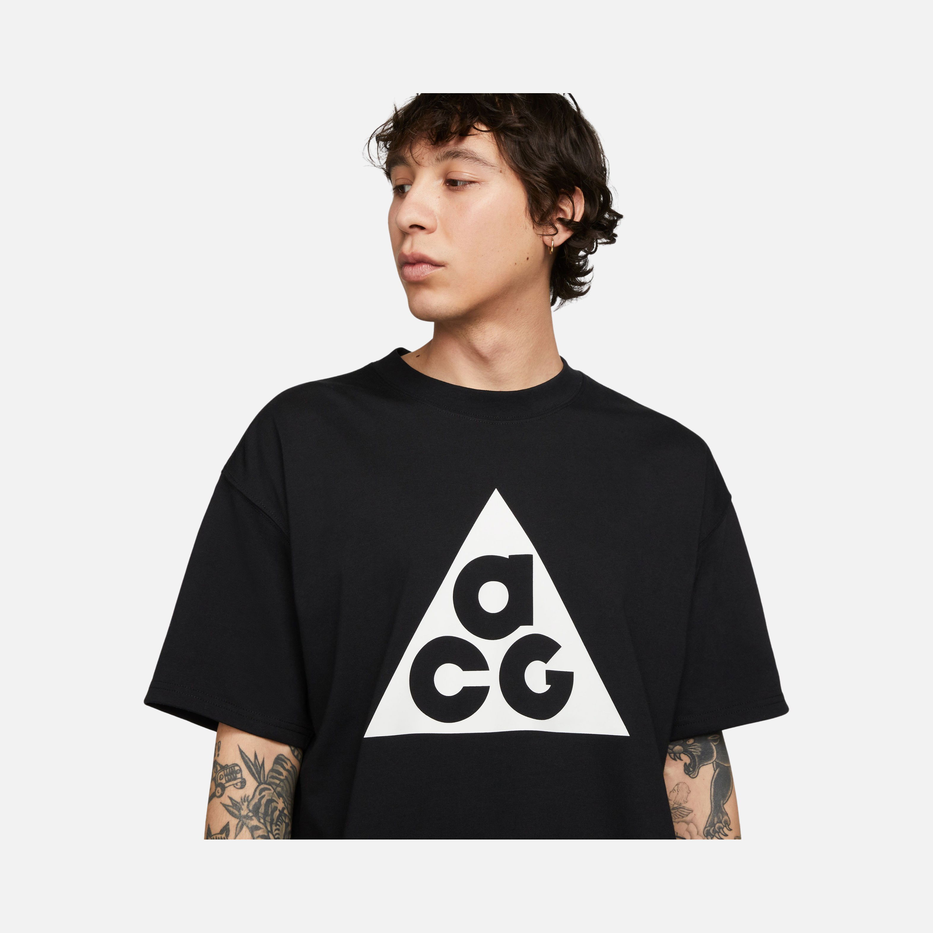 Nike Sportswear ACG Graphic Short-Sleeve Erkek Tişört