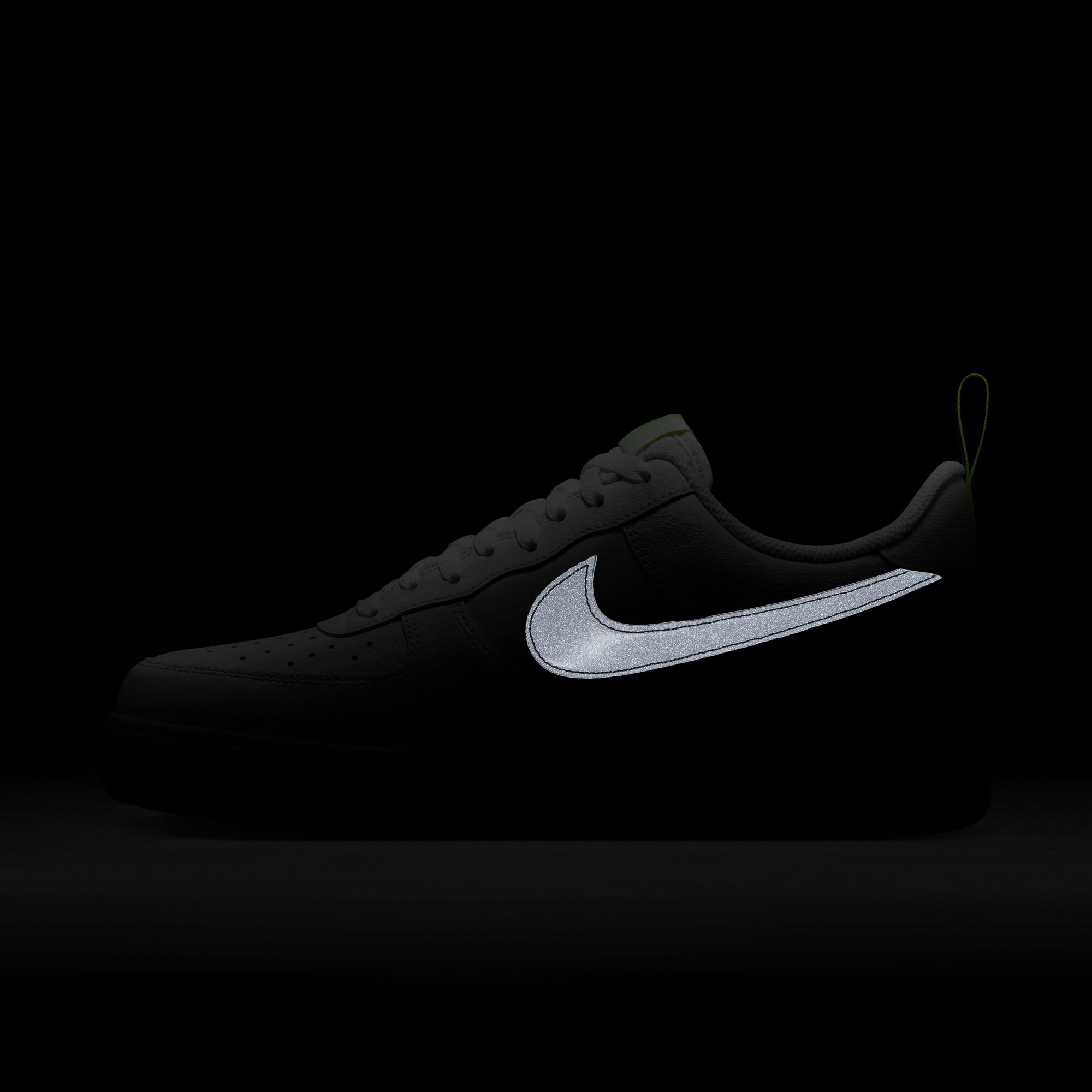 Nike Air Force 1 '07 Erkek Spor Ayakkabı