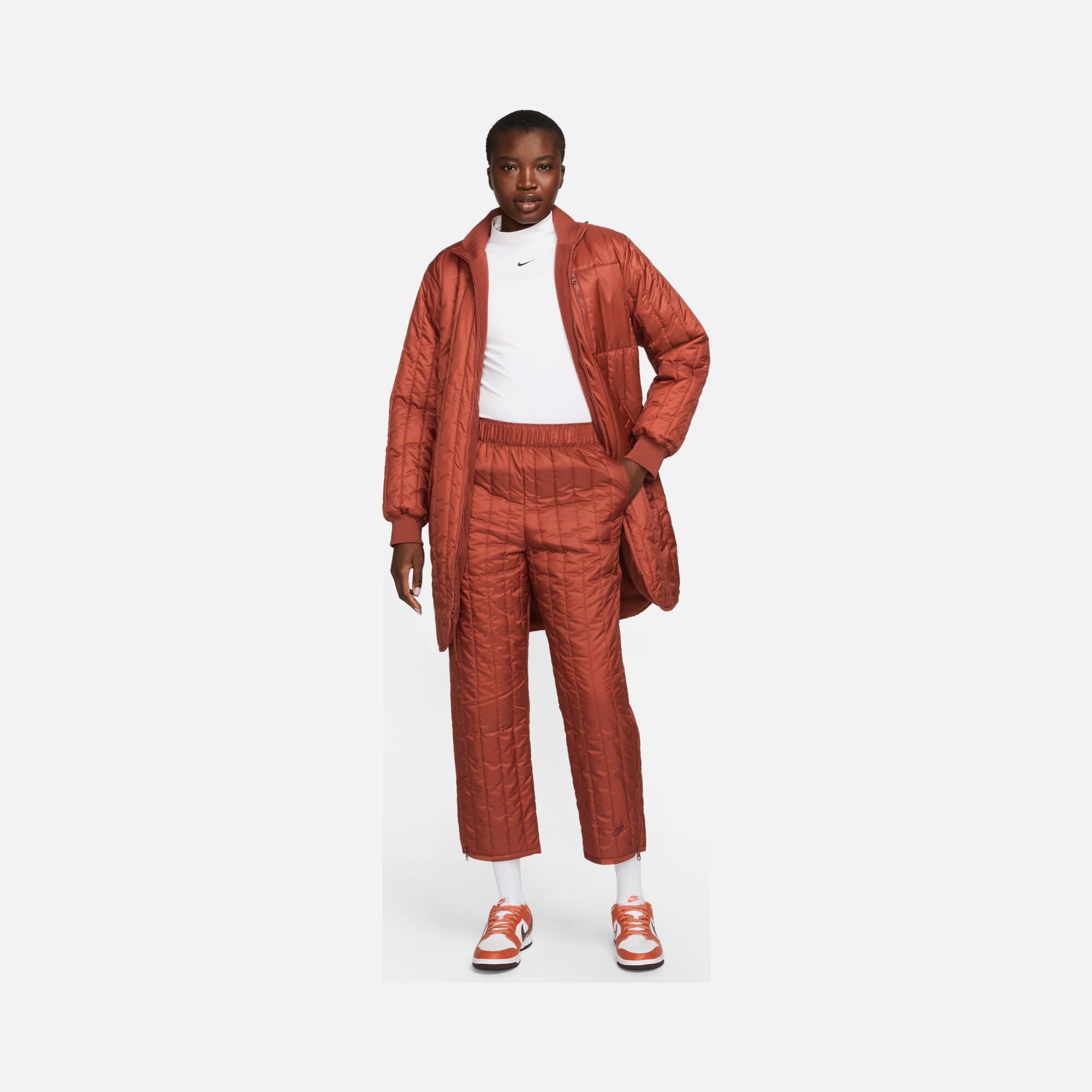 Nike Sportswear Therma-Fit Tech Pack Quilted High-Rise Kadın Eşofman Altı