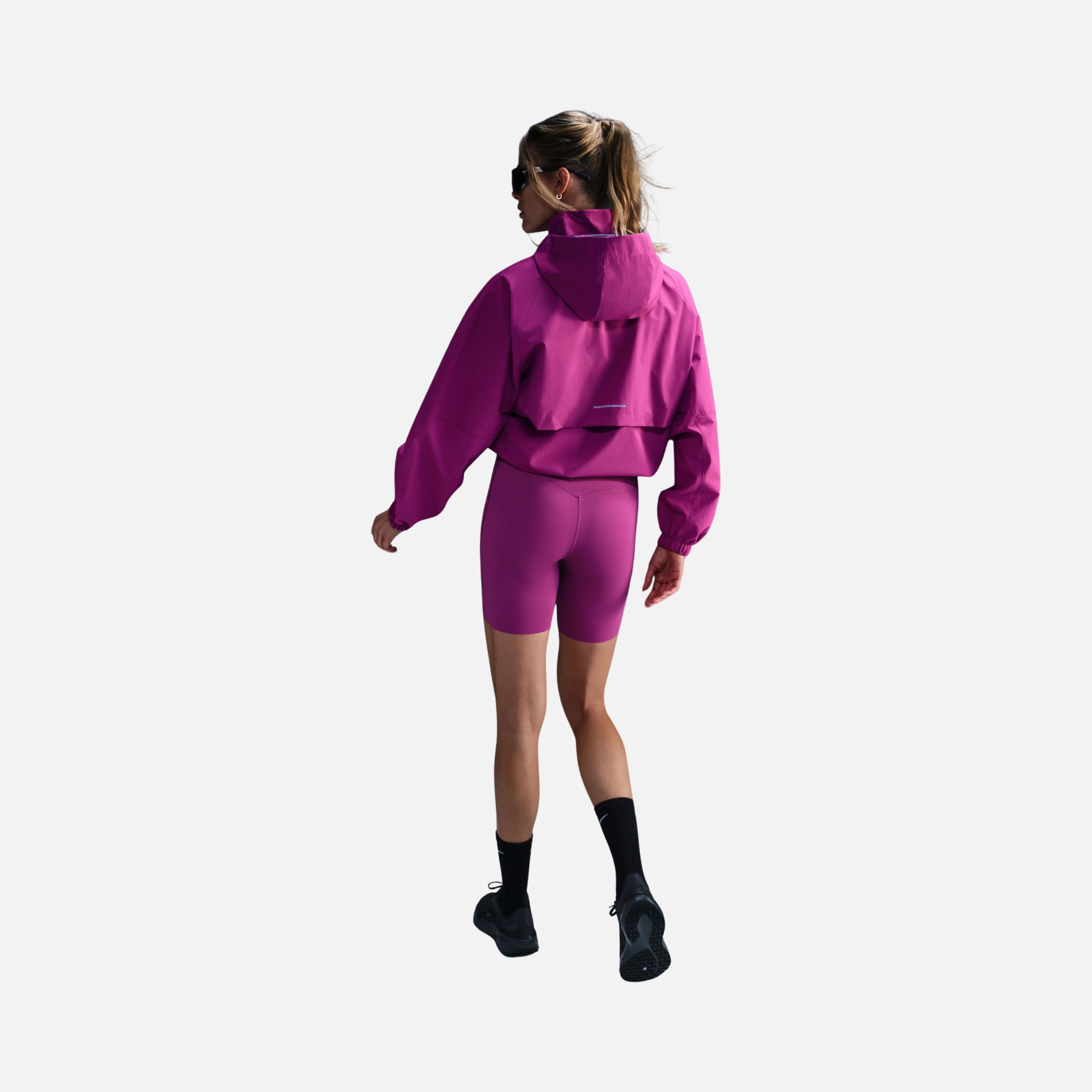 Nike Storm-Fit Swift Running Full-Zip Hoodie Kadın Ceket