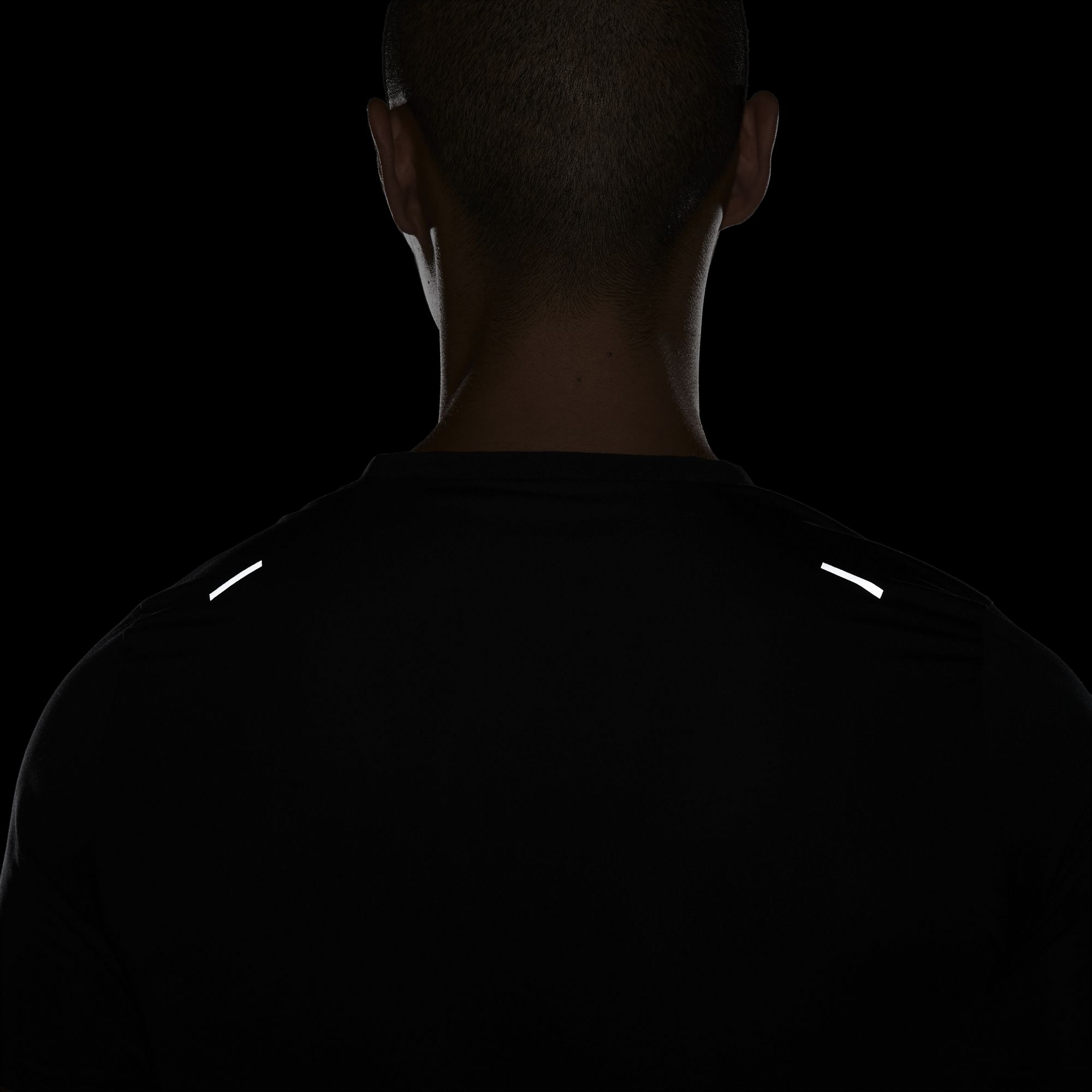 Nike Dri-Fit Run Division Rise 365 FW21 Short-Sleeve Erkek Tişört