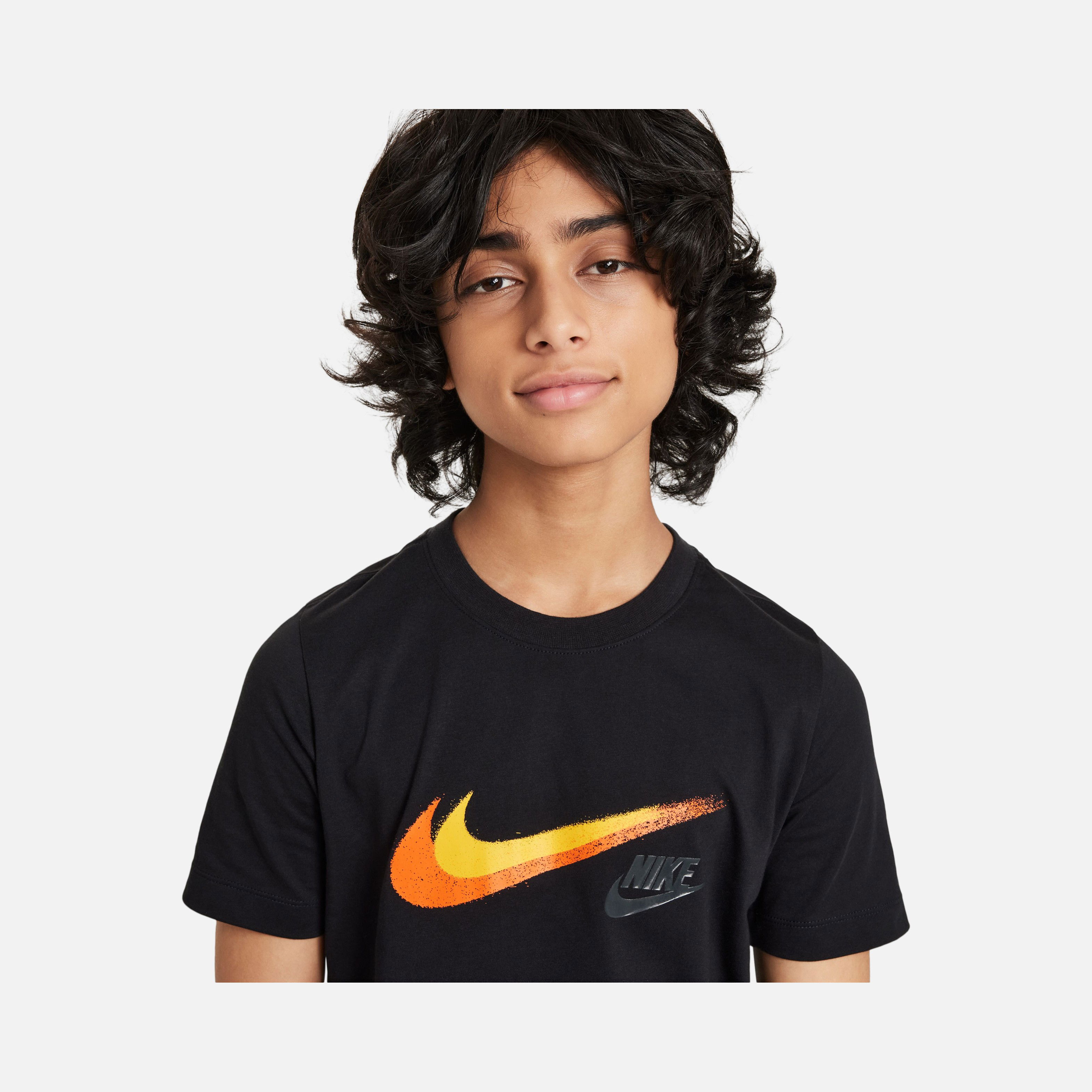 Nike Sportswear ''Multi Spray Paint Swoosh Logo'' Short-Sleeve (Boys') Çocuk Tişört