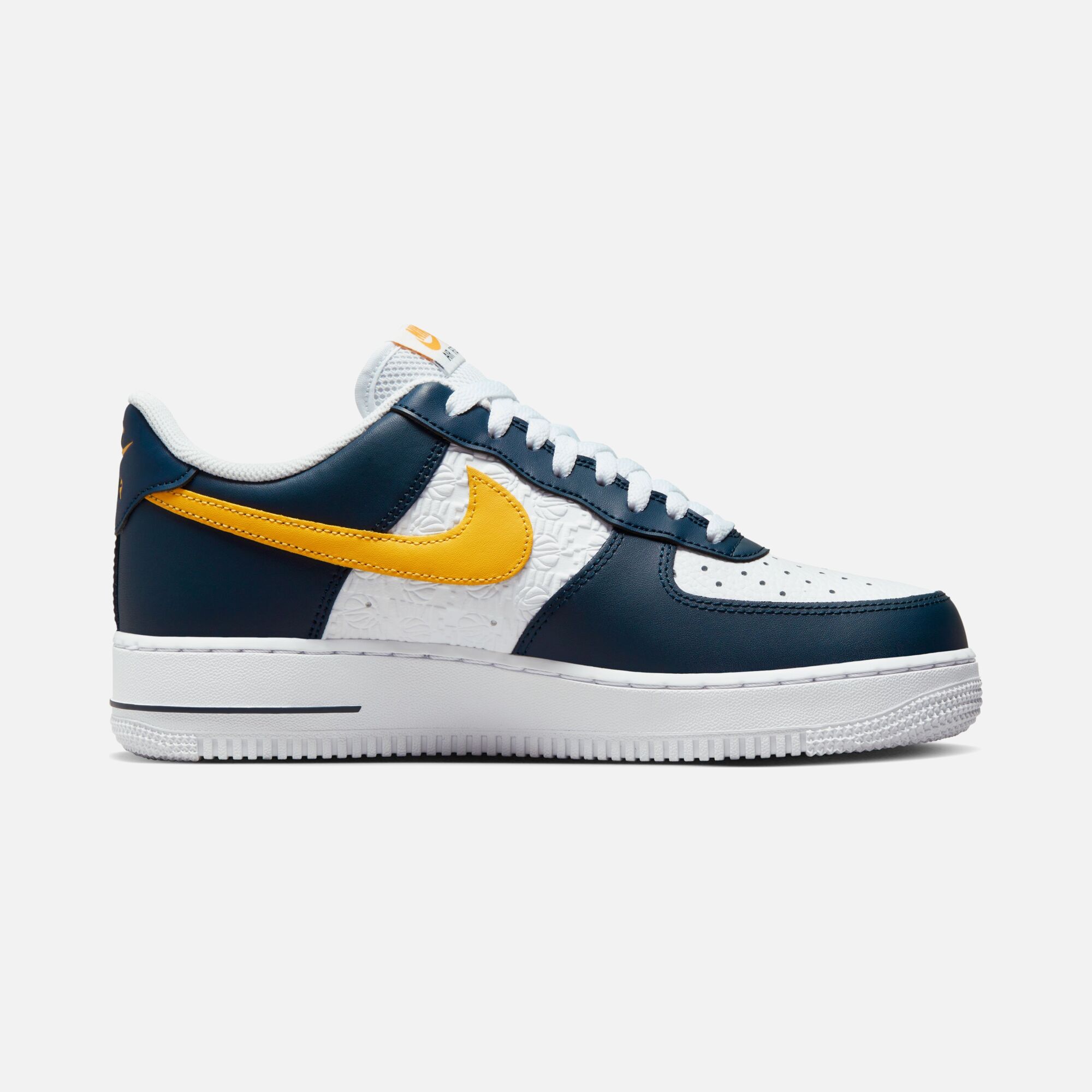 Nike Air Force 1 '07 ''Embossing Details'' Erkek Spor Ayakkabı