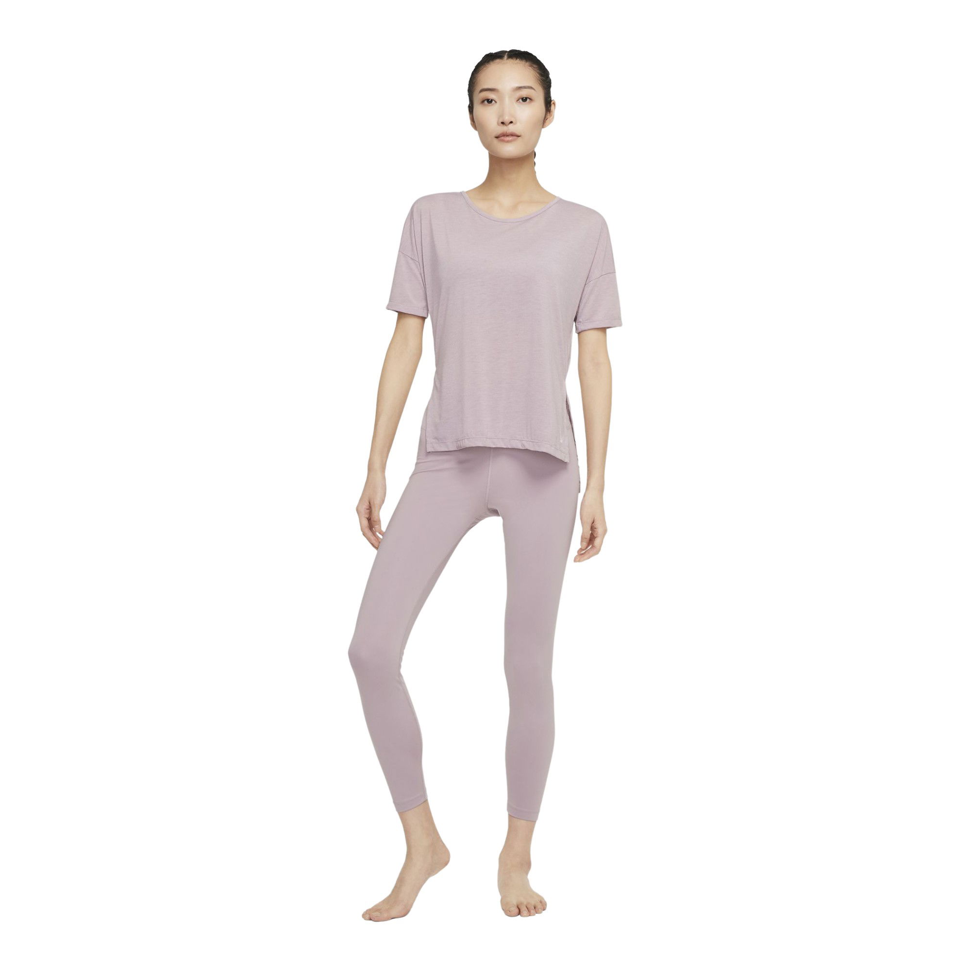 Nike Yoga Dri-Fit Short-Sleeve Kadın Tişört