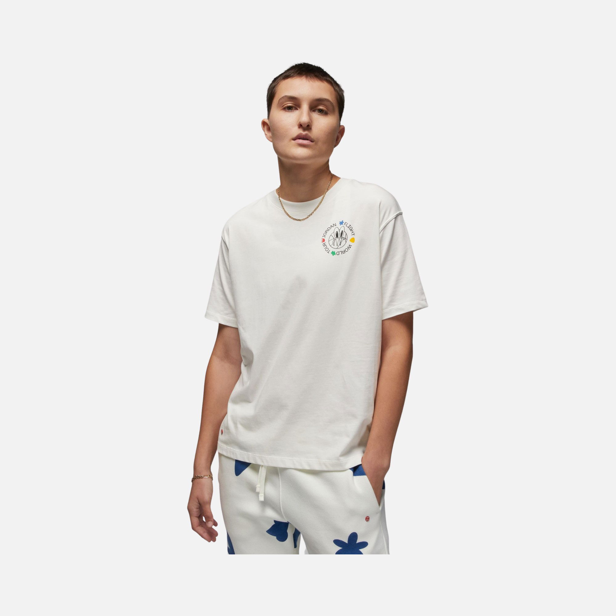 Nike Jordan Flight Graphics Artist Series by Mia Lee Short-Sleeve Kadın Tişört
