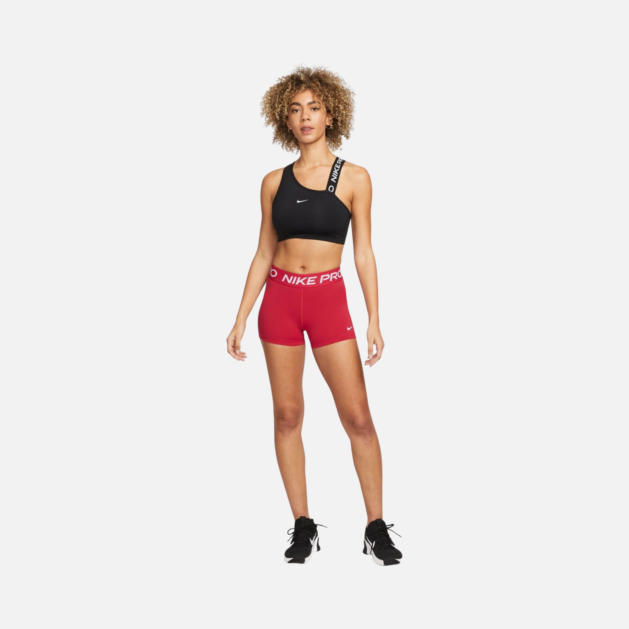 Nike Pro 8 cm Training Kadın Şort