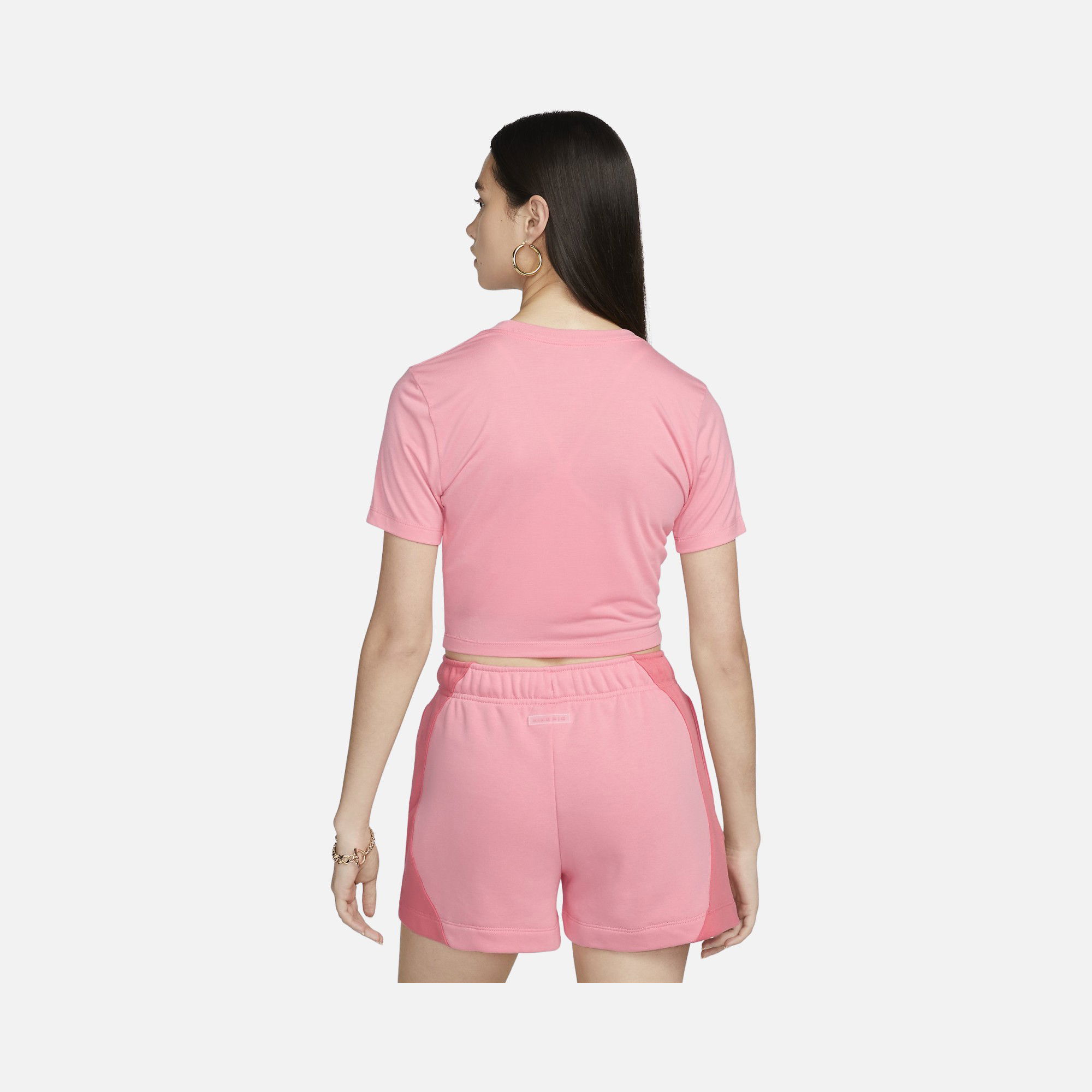 Nike Sportswear Essential Slim-Fit Cropped Short-Sleeve Kadın Tişört