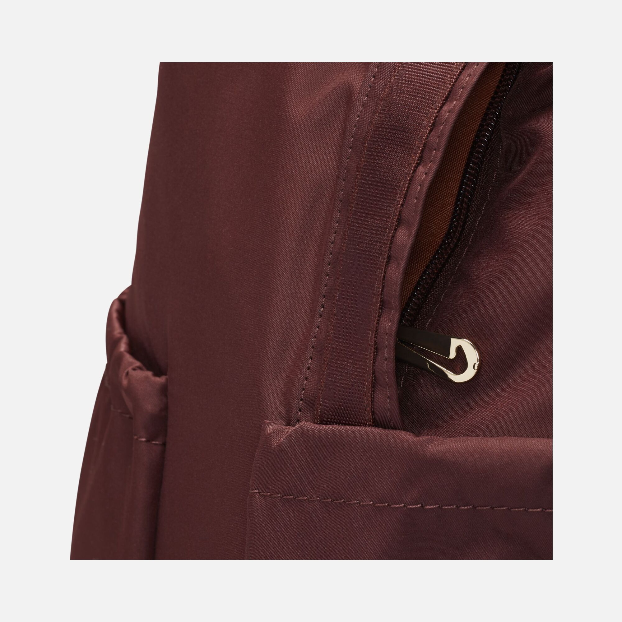 Nike Sportswear Futura Luxe Mini (10 L) Kadın Sırt Çantası