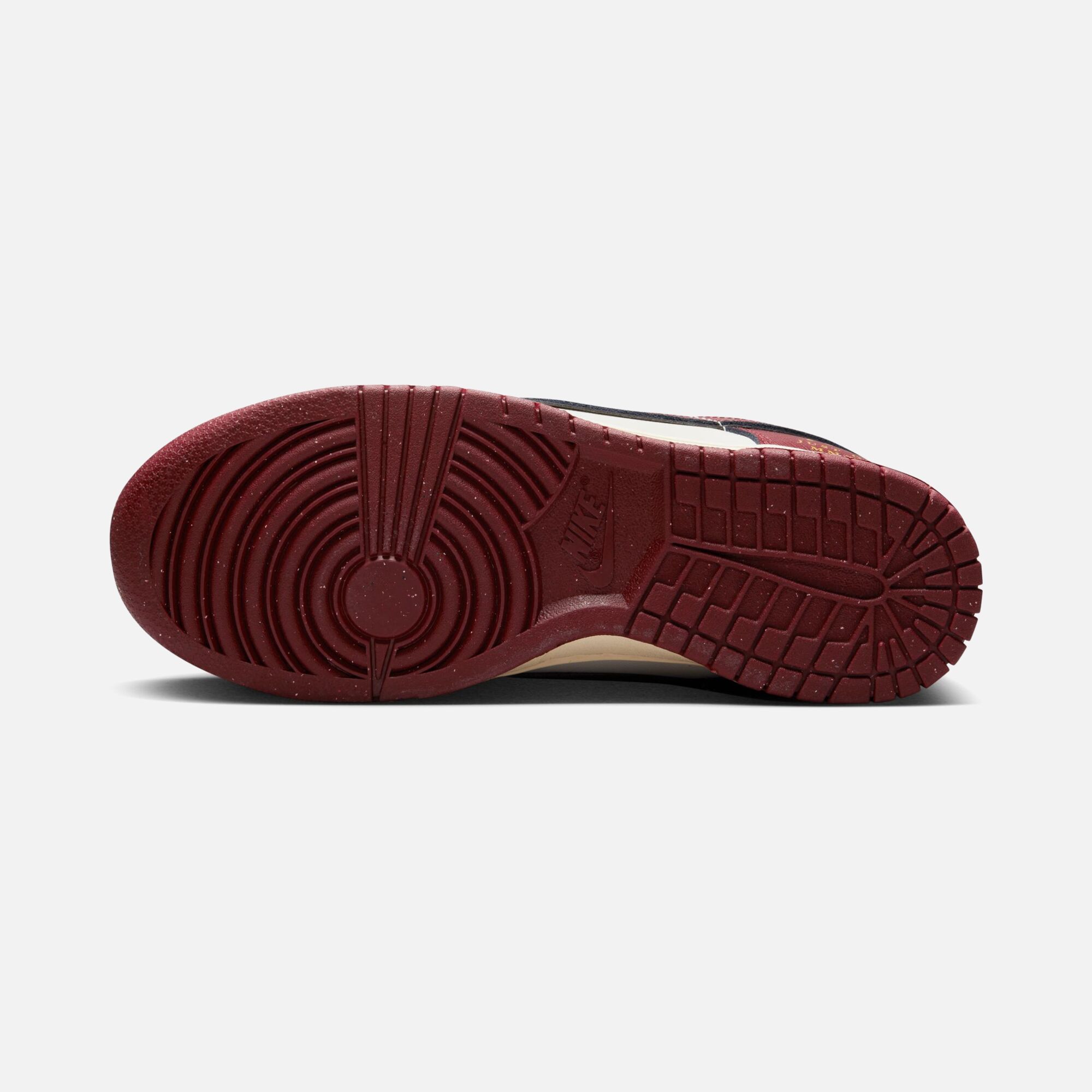 Nike Dunk Low SE ''Just Do It MMXXIII'' Kadın Spor Ayakkabı