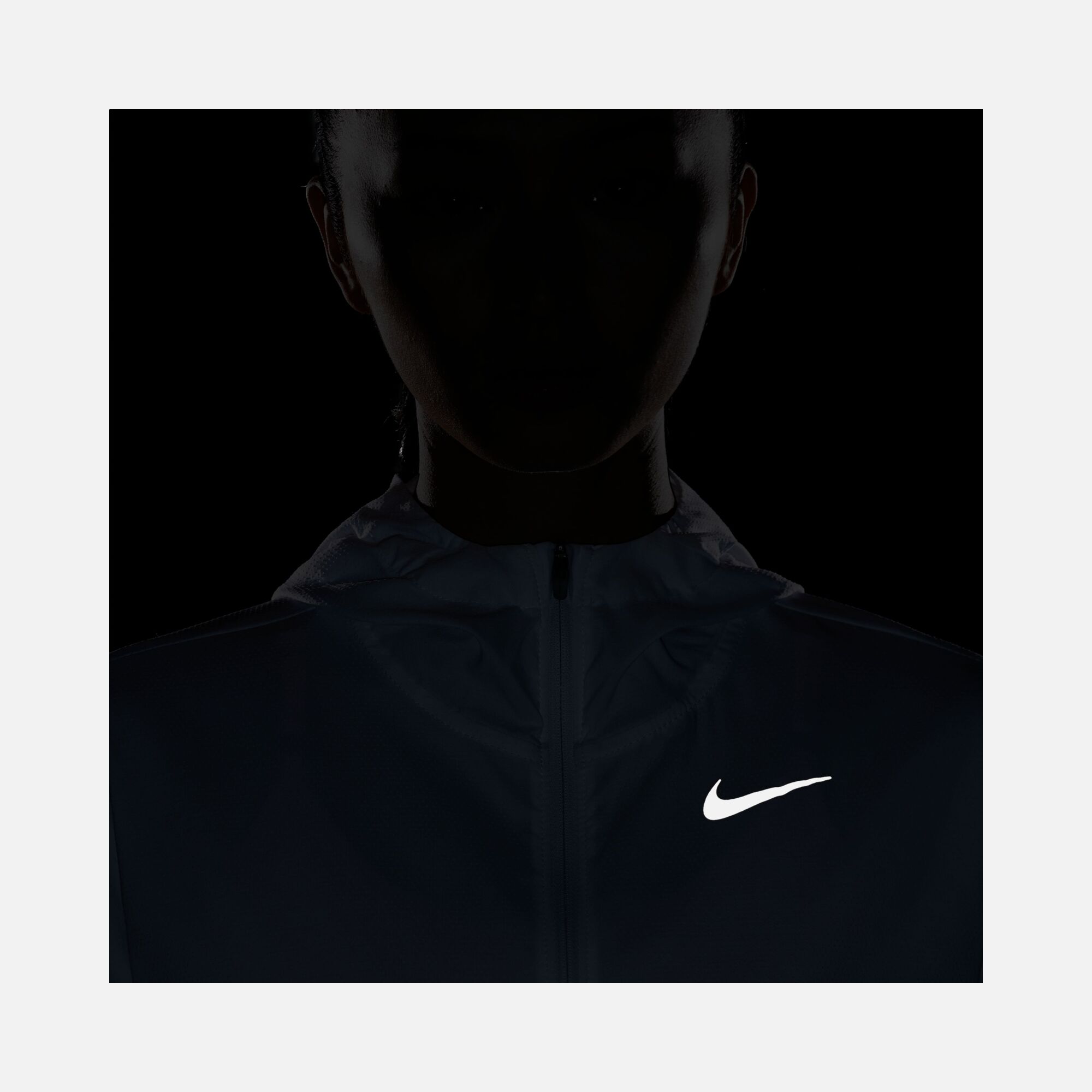 Nike Impossibly Light Running Full-Zip Hooded Kadın Ceket
