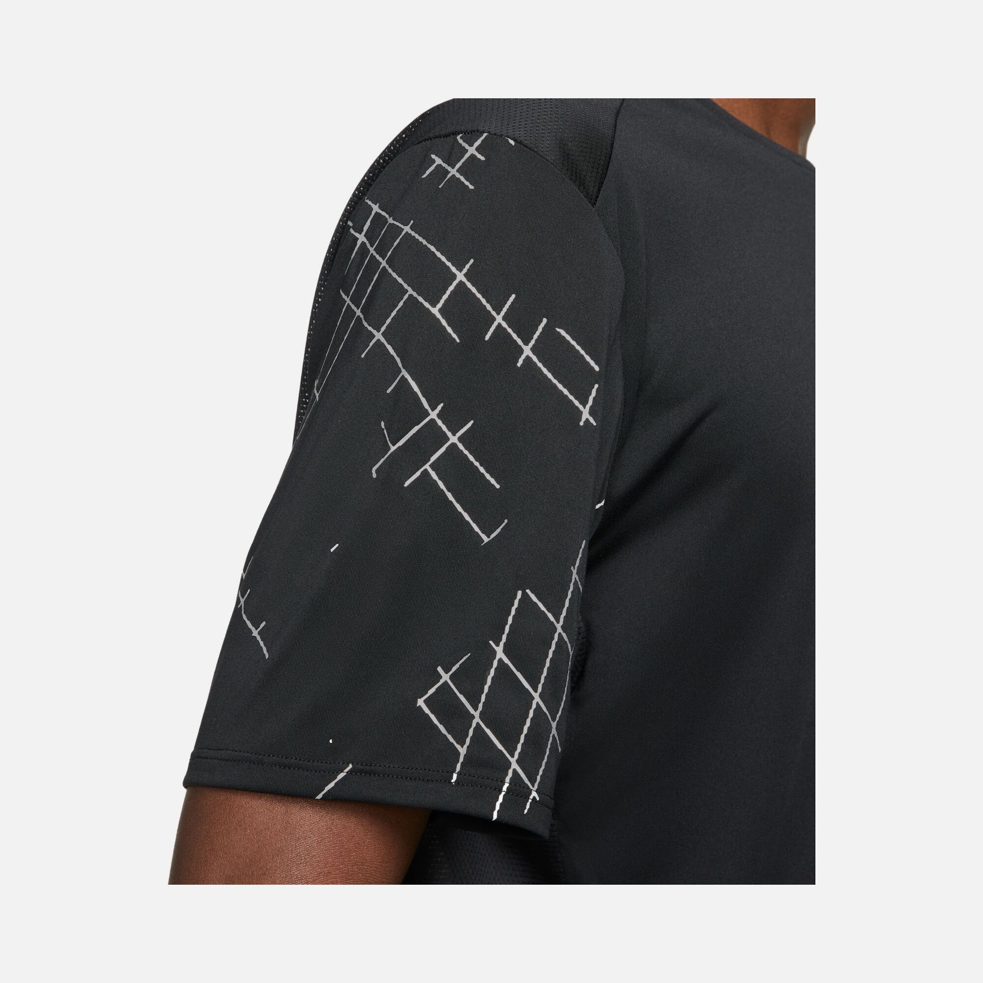 Nike Dri-Fit Run Division Rise 365 Flash Running Short-Sleeve Erkek Tişört
