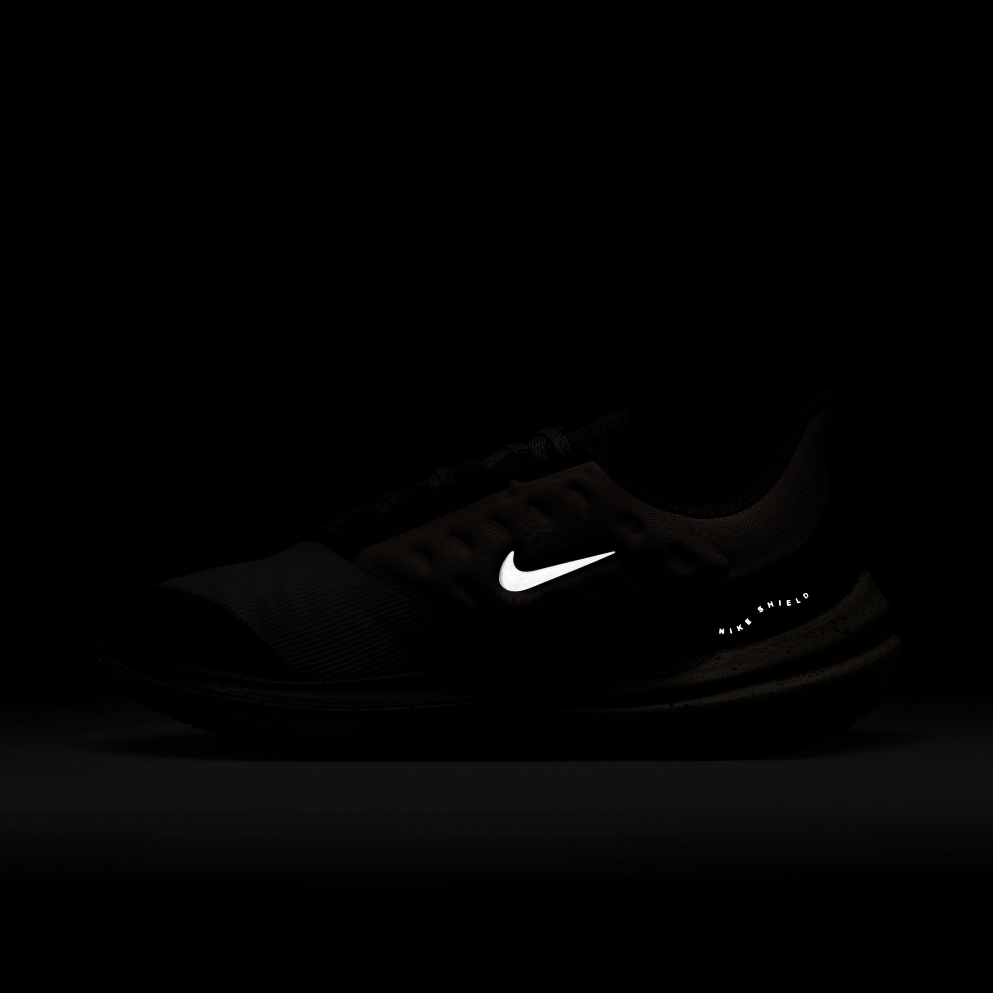 Nike Air Winflo 9 Shield Weatherised Road Running Kadın Spor Ayakkabı