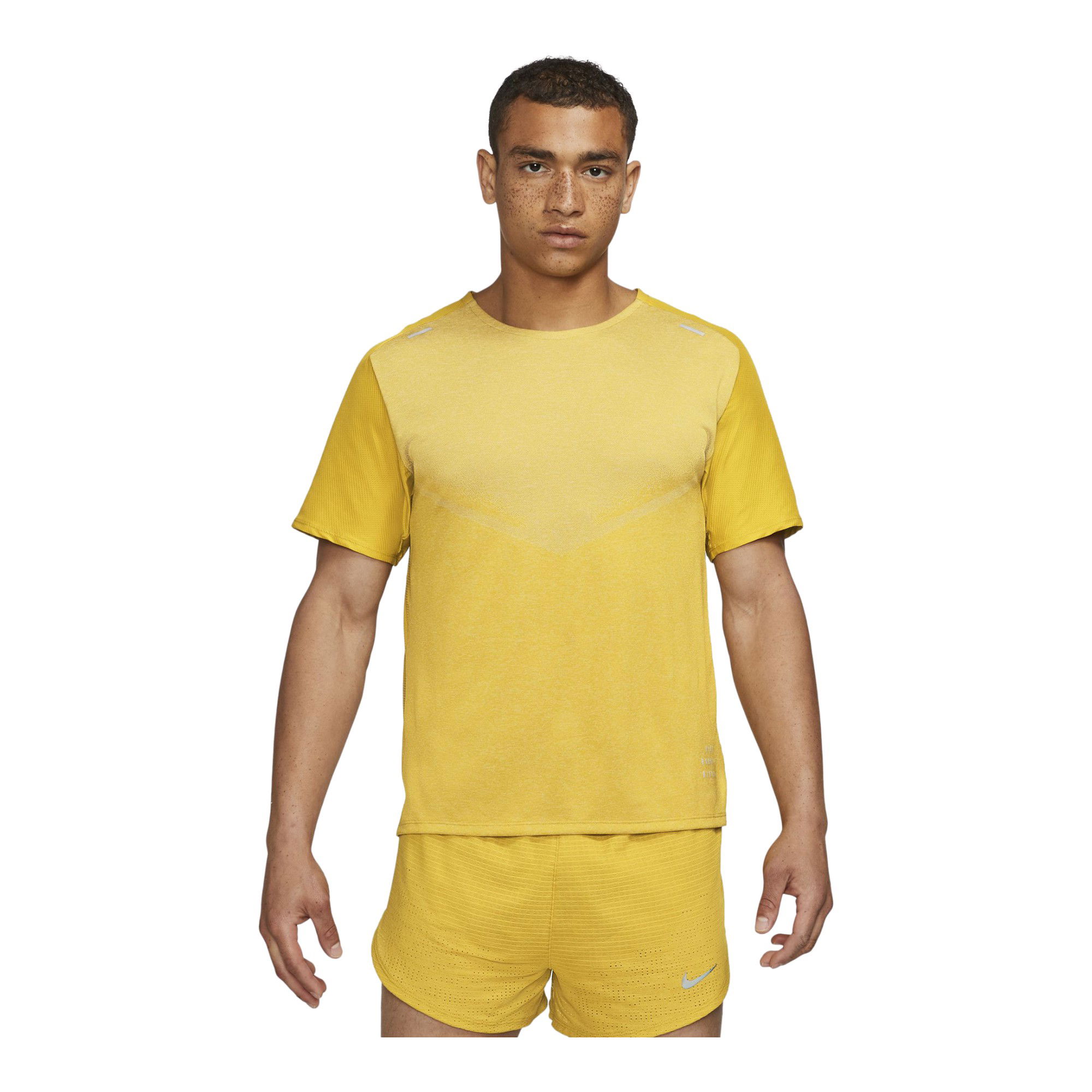 Nike Techknit Ultra Run Division Short-Sleeve Running Erkek Tişört