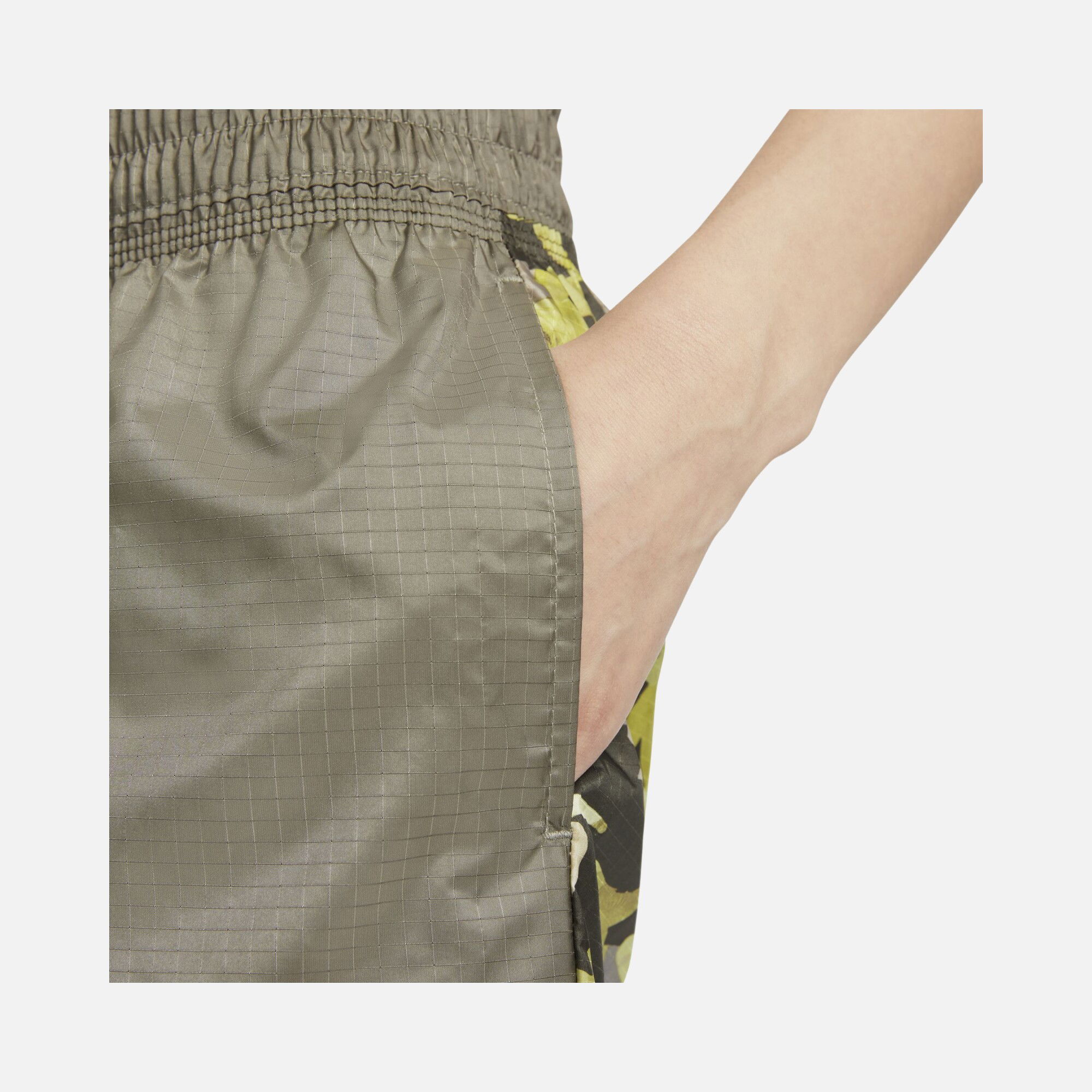 Nike Sportswear Easy Woven Flover & Camouflage Print Pack Kadın Eşofman Altı