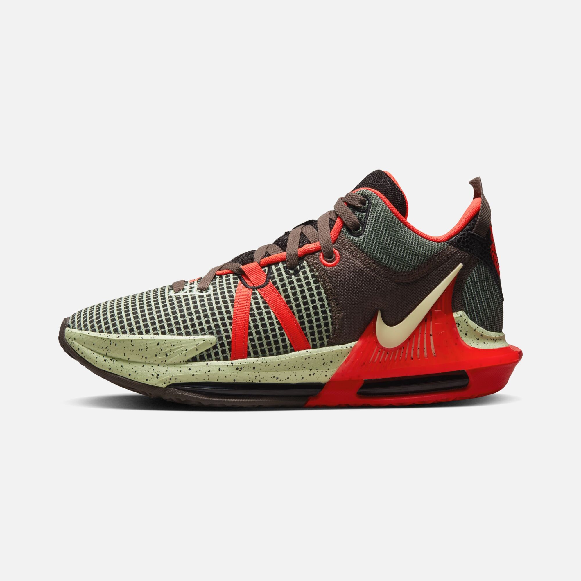 Nike LeBron James Witness VII Erkek Basketbol Ayakkabısı
