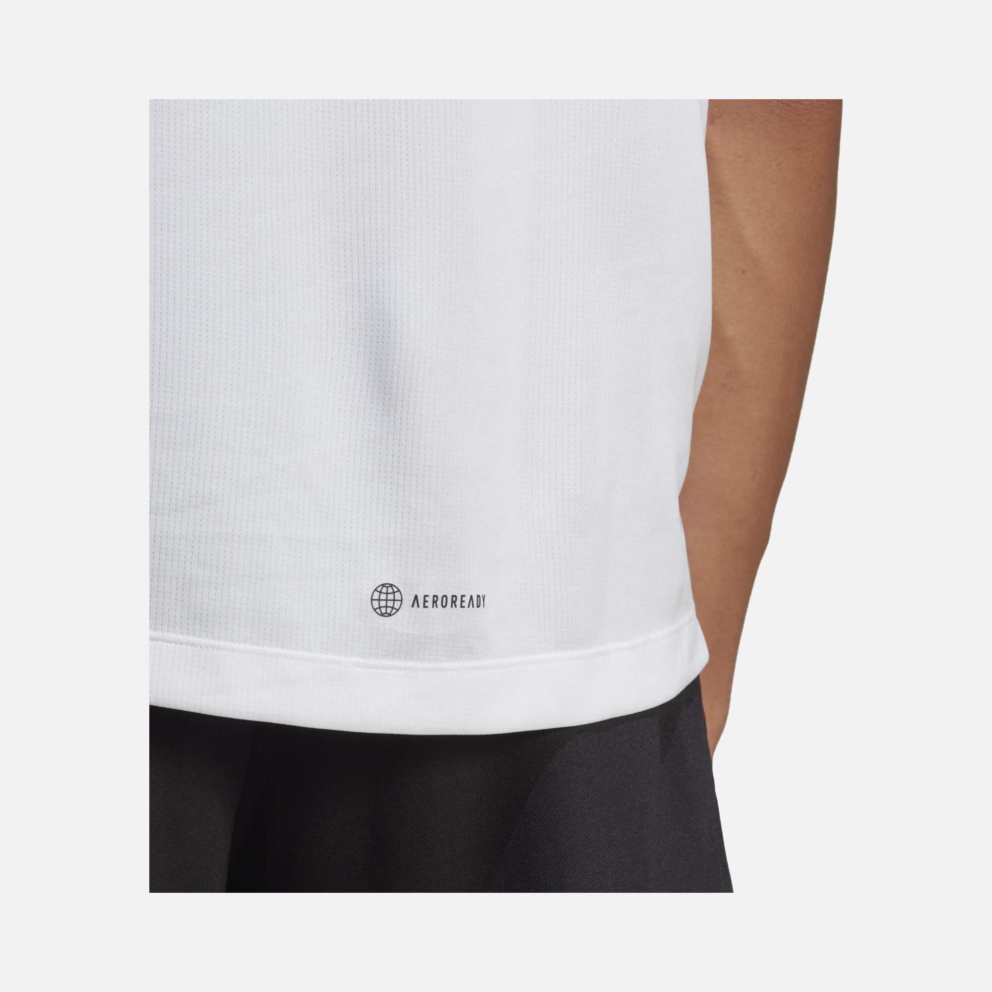 adidas Train Icons 3-Stripes Training Short-Sleeve Erkek Tişört