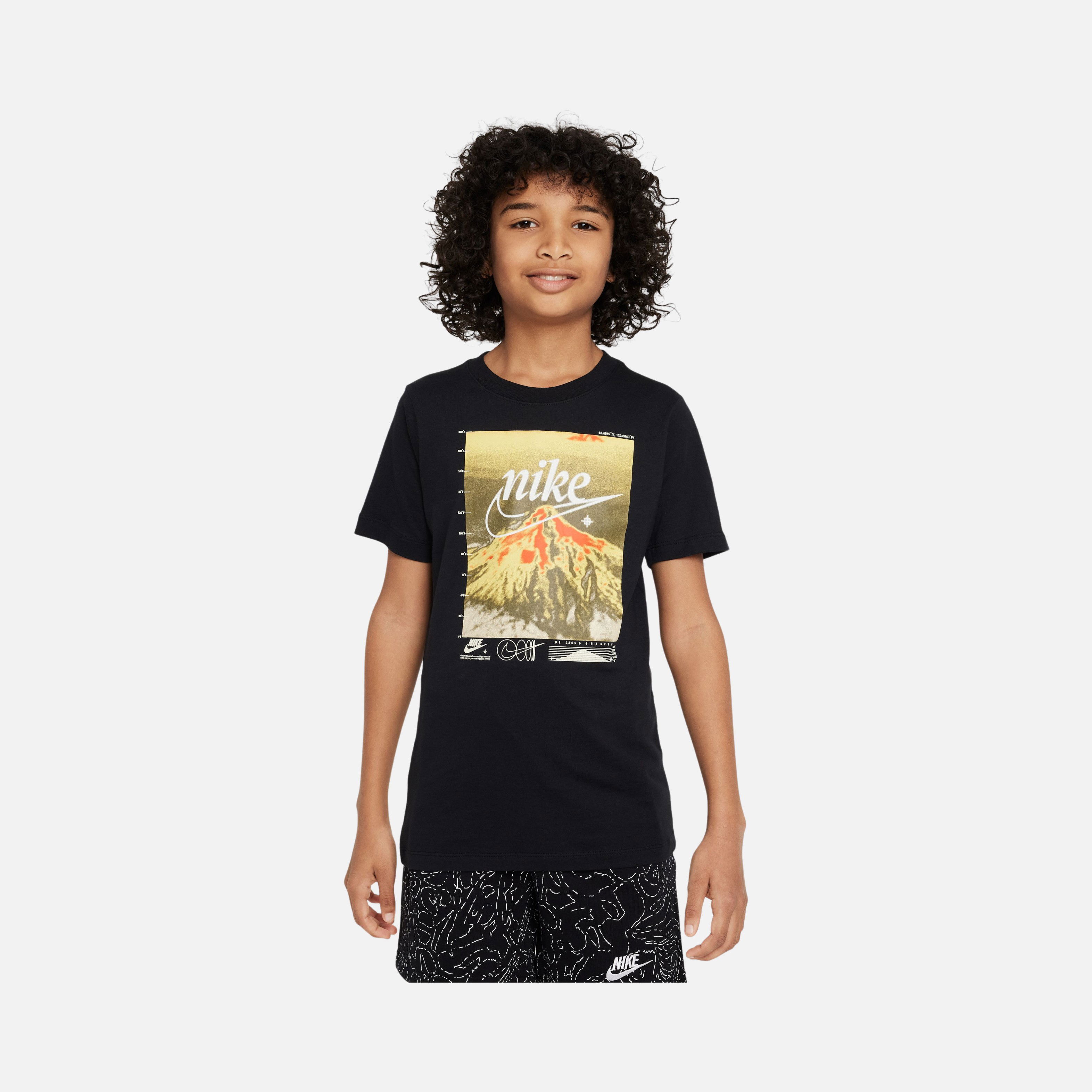 Nike Sportswear Photo 2 Graphic Short-Sleeve Çocuk Tişört