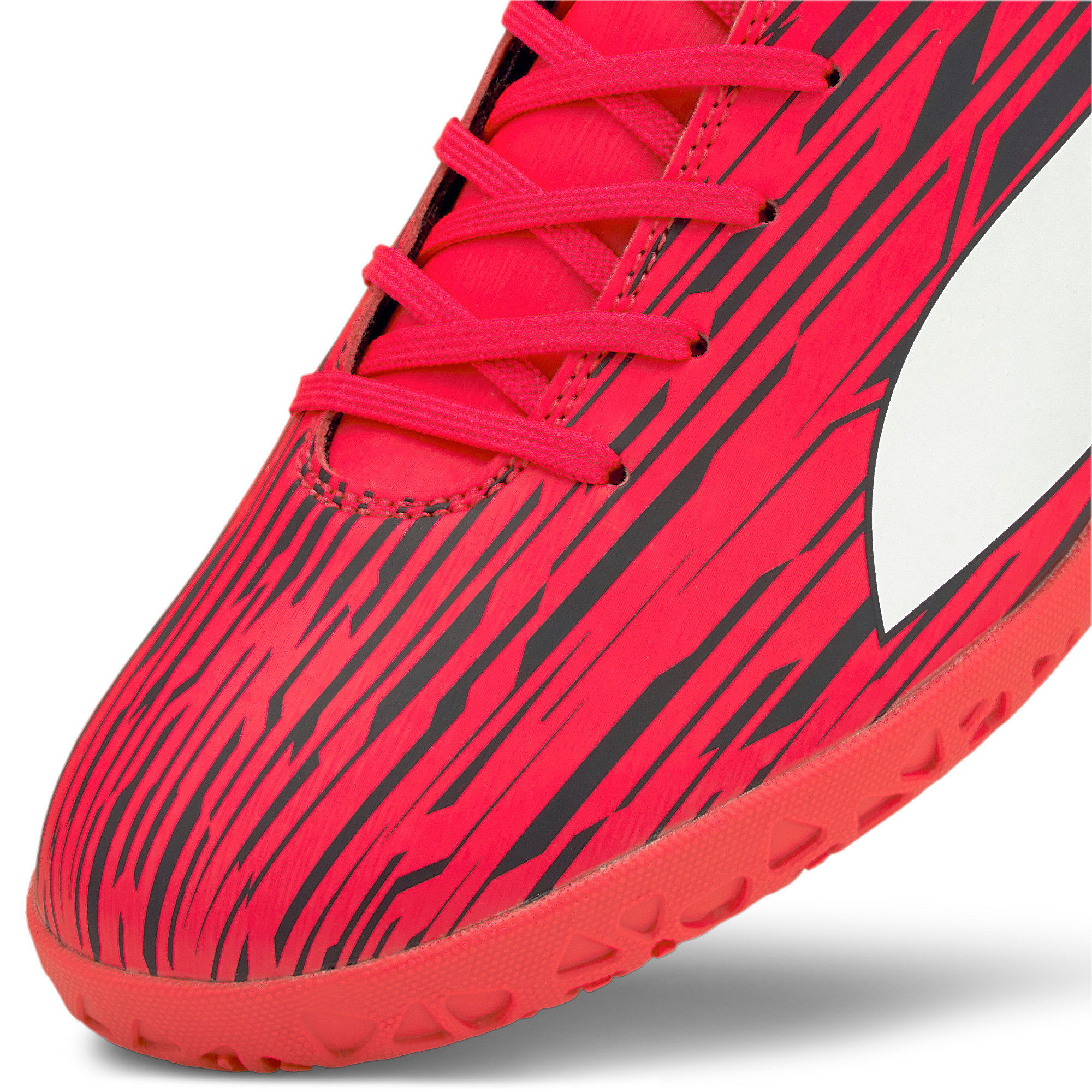 Puma Rapido III IT Erkek Halı Saha Ayakkabı