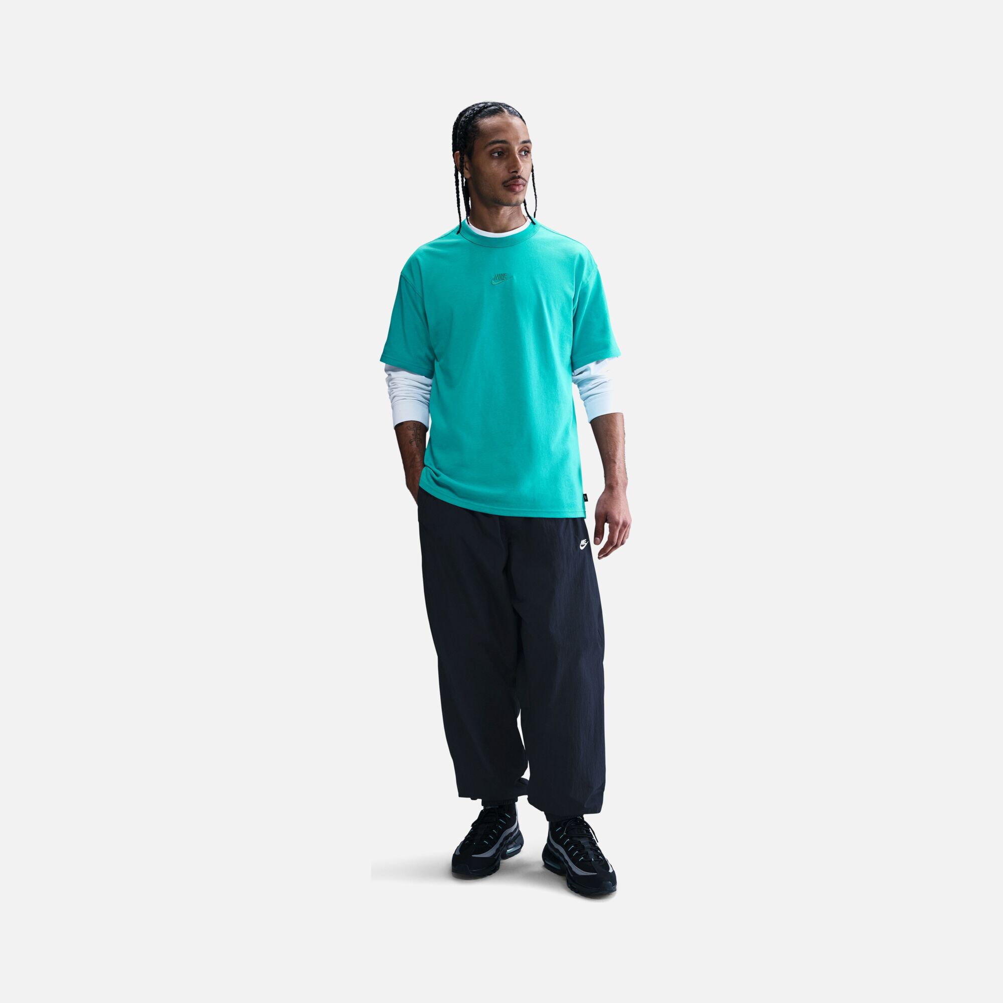 Nike Sportswear Premium Essentials Short-Sleeve Erkek Tişört