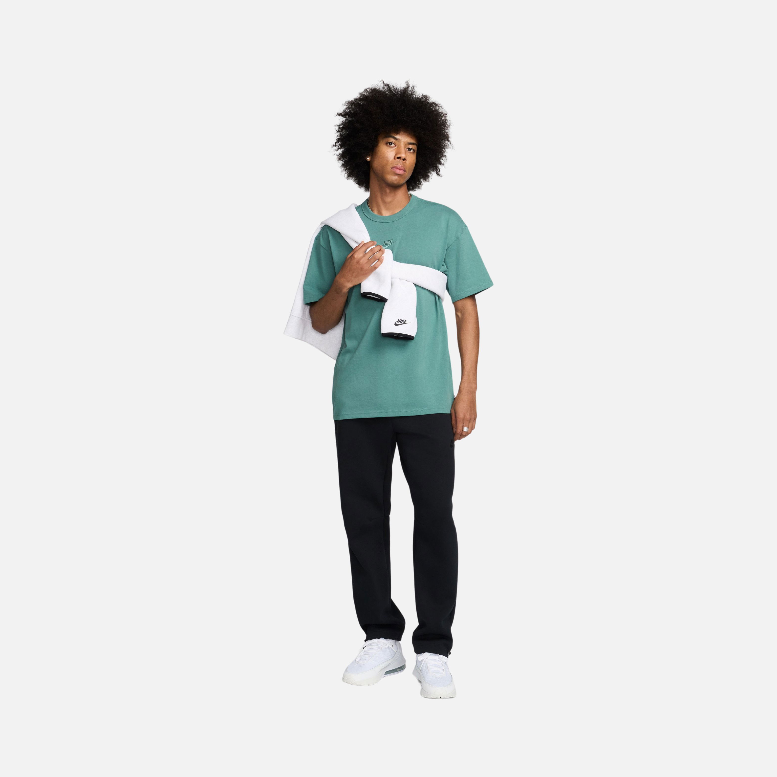 Nike Sportswear Premium Essentials Short-Sleeve Erkek Tişört