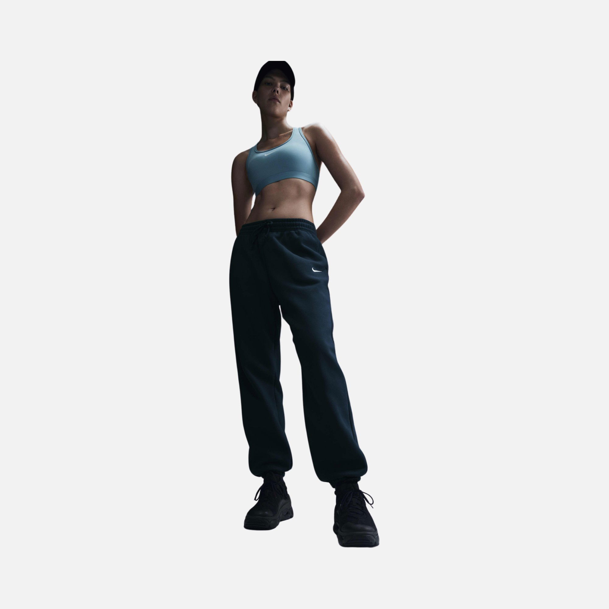 Nike Sportswear Phoenix Fleece High-Waisted Oversized Kadın Eşofman Altı