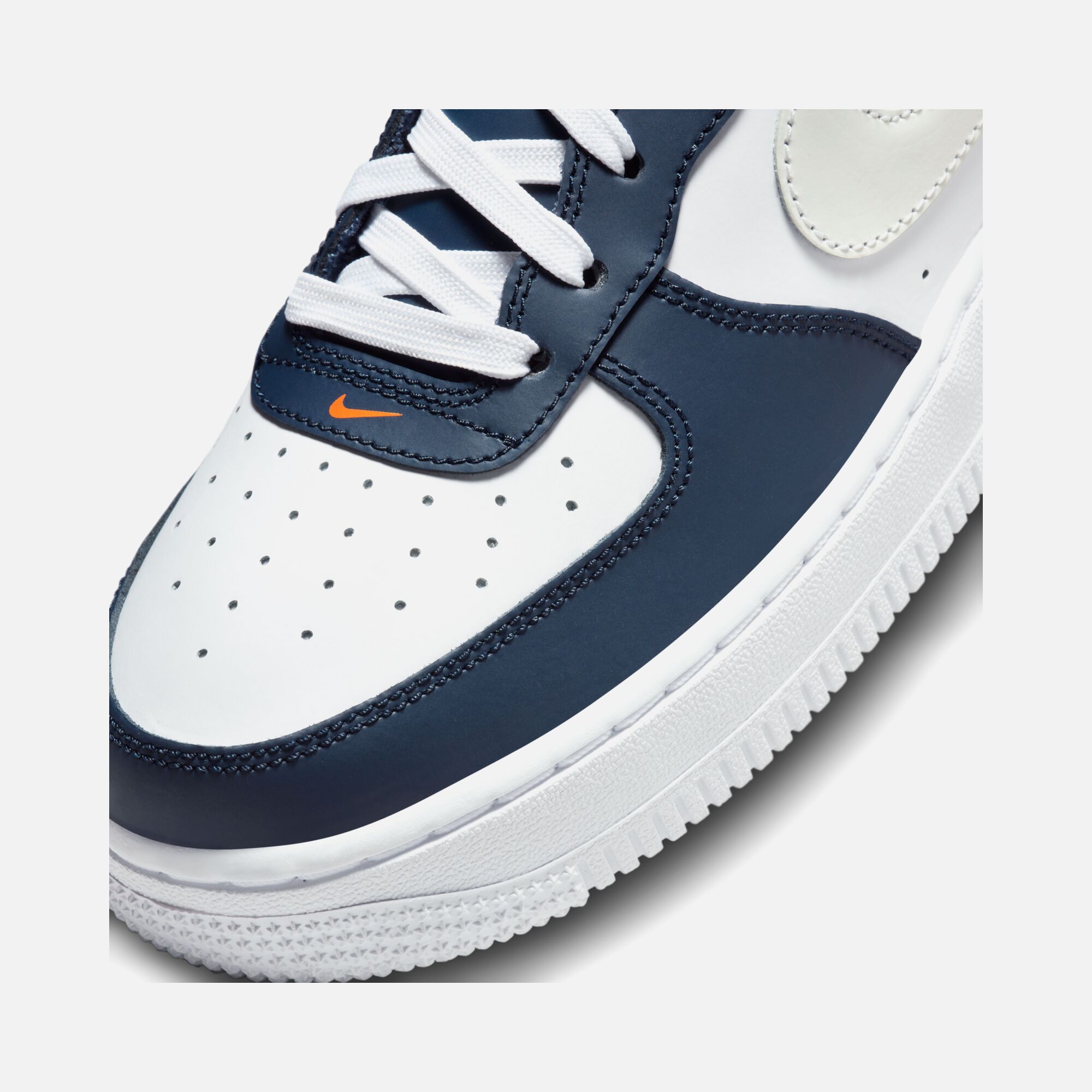 Nike Air Force 1 Low LV8 ''Color-Changing Swoosh in UV Light'' (GS) Spor Ayakkabı