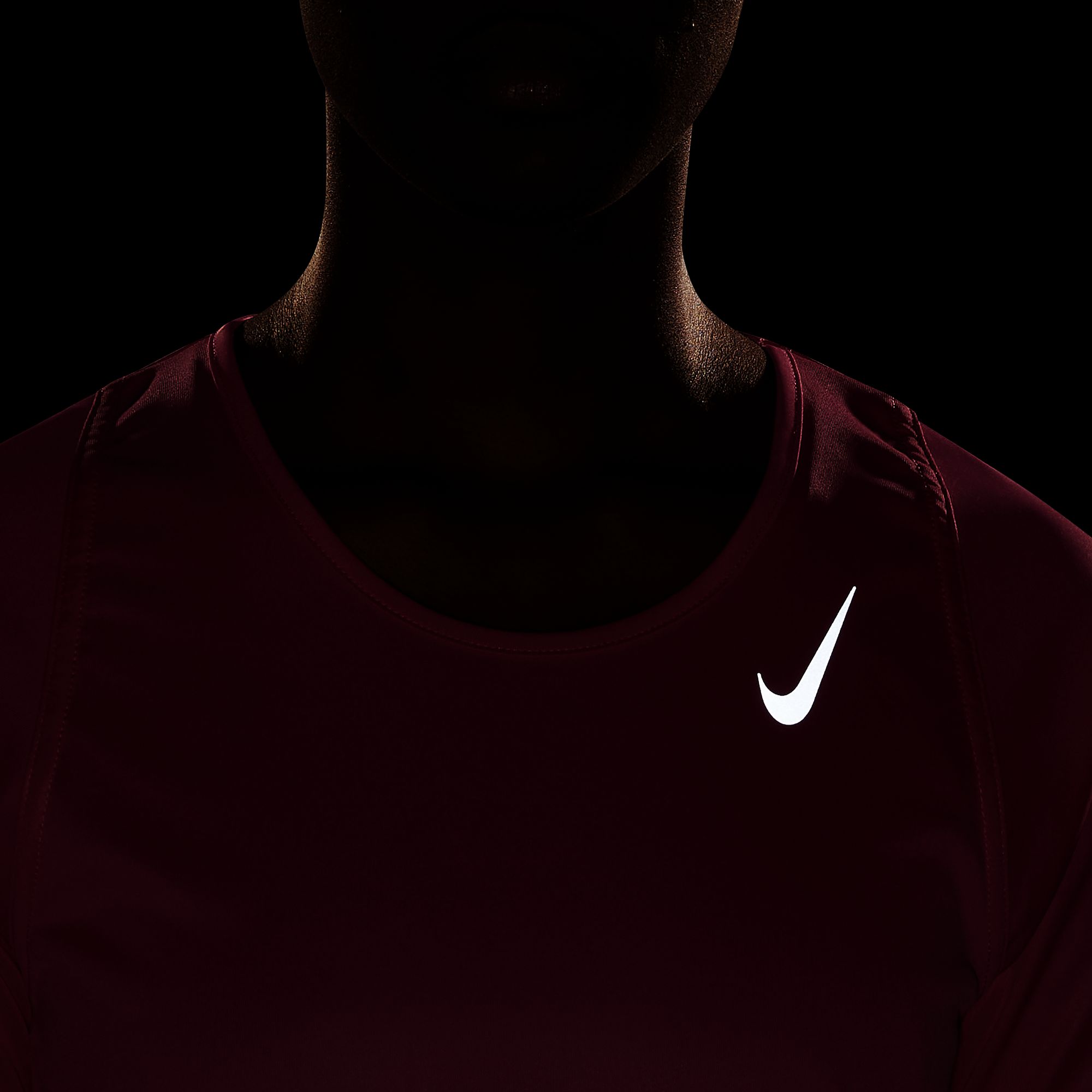 Nike Dri-Fit Race Running Short-Sleeve Kadın Tişört