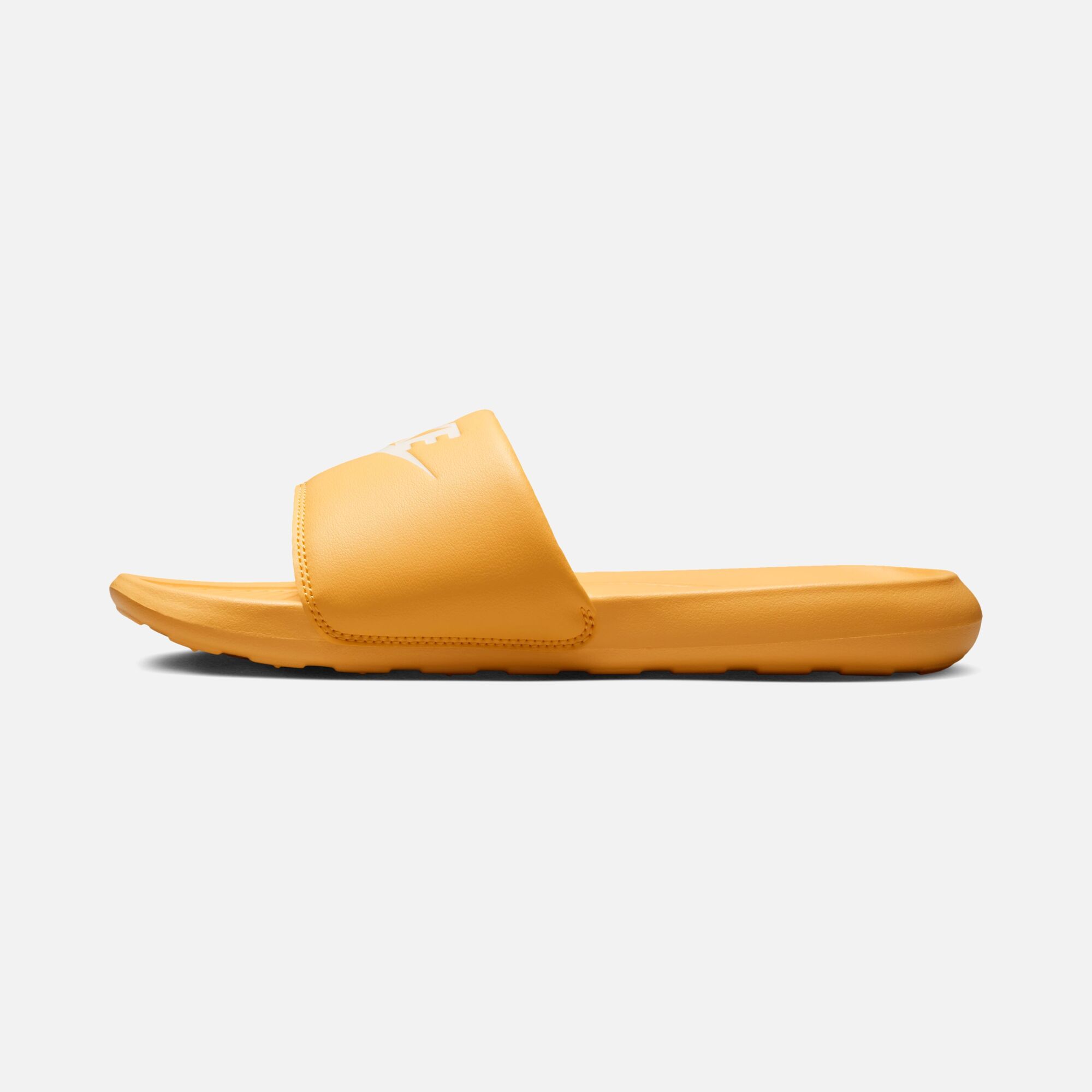Nike Victori One Kadın Terlik