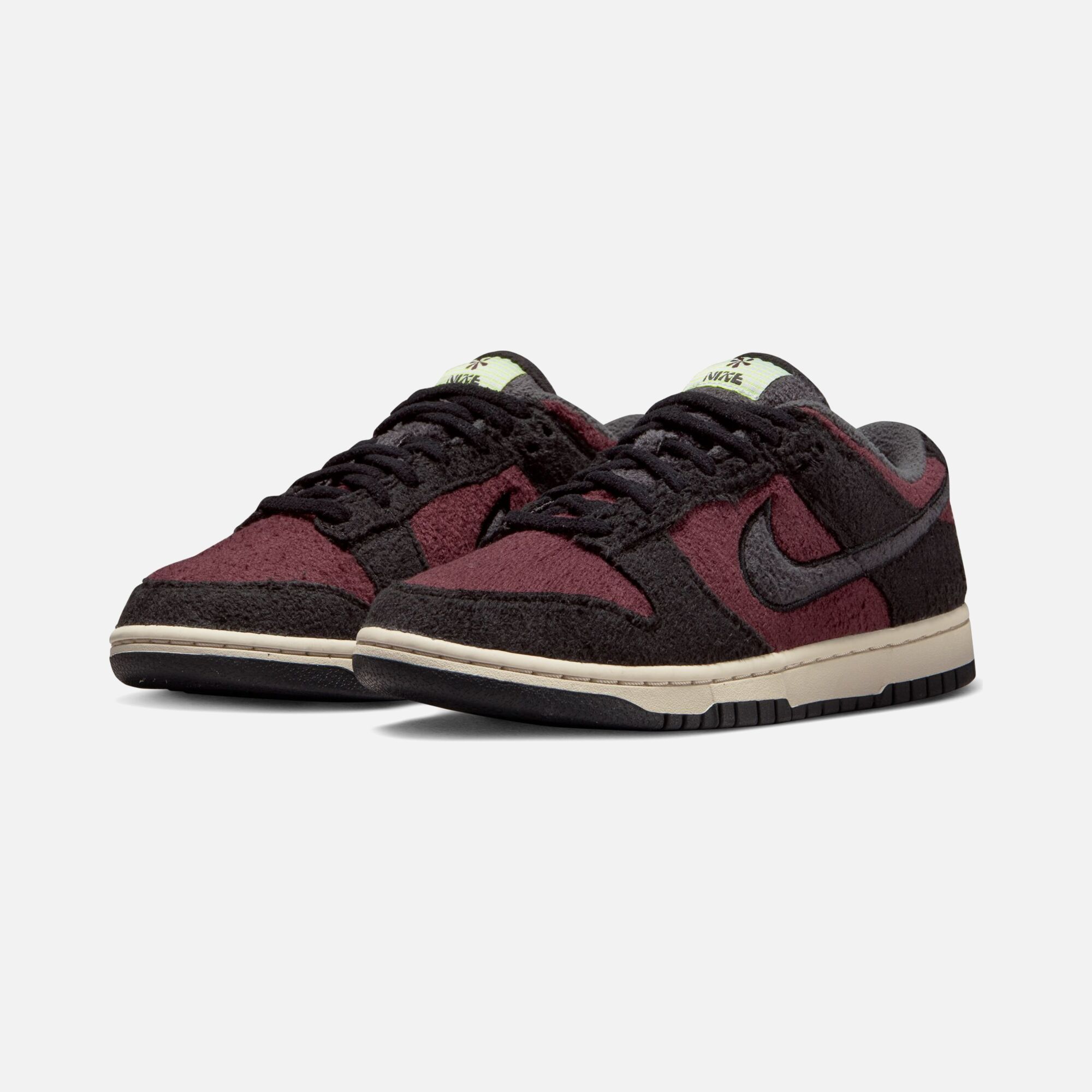 Nike Dunk Low SE ''Chenille'' Kadın Spor Ayakkabı