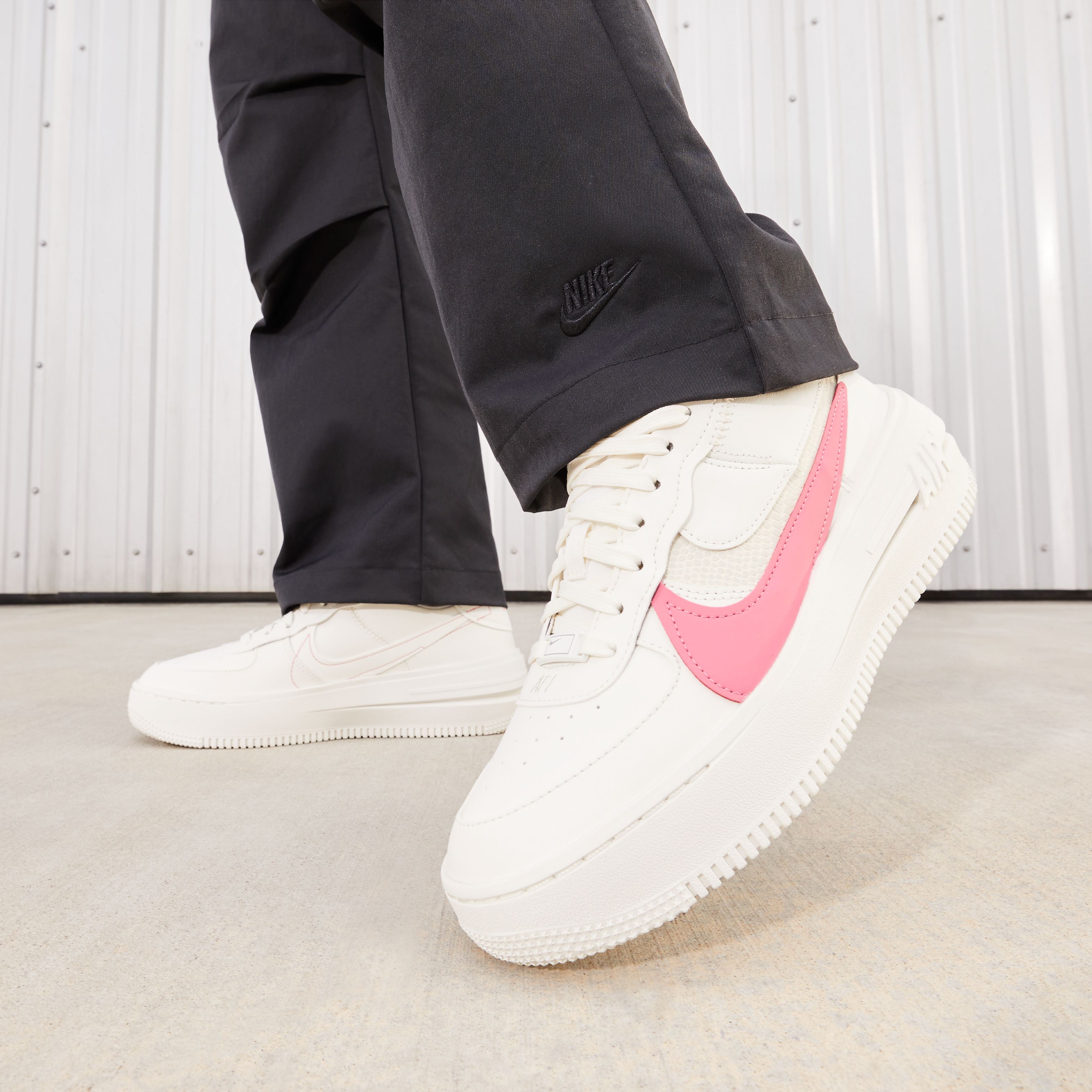 Nike Air Force 1 PLT.AF.ORM Kadın Spor Ayakkabı