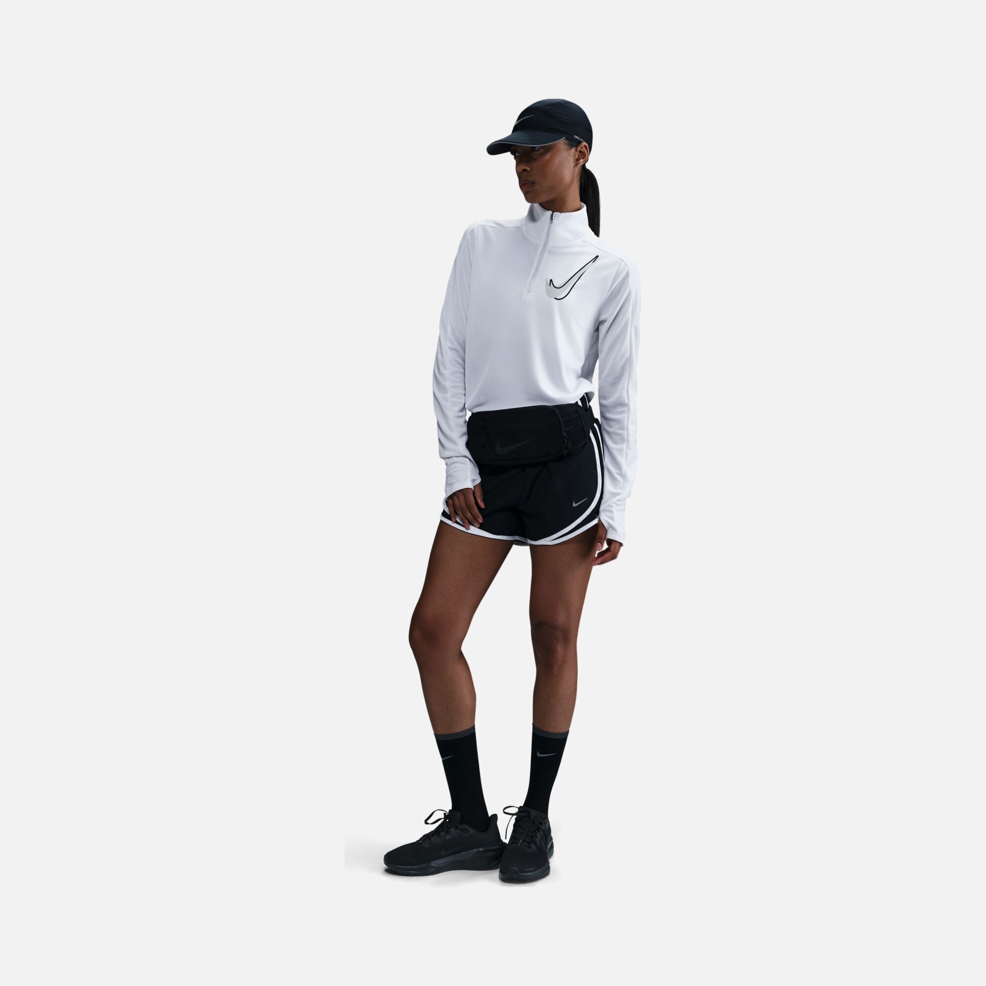 Nike Swoosh 1/2-Zip Running Mid Layer Long-Sleeve Kadın Tişört