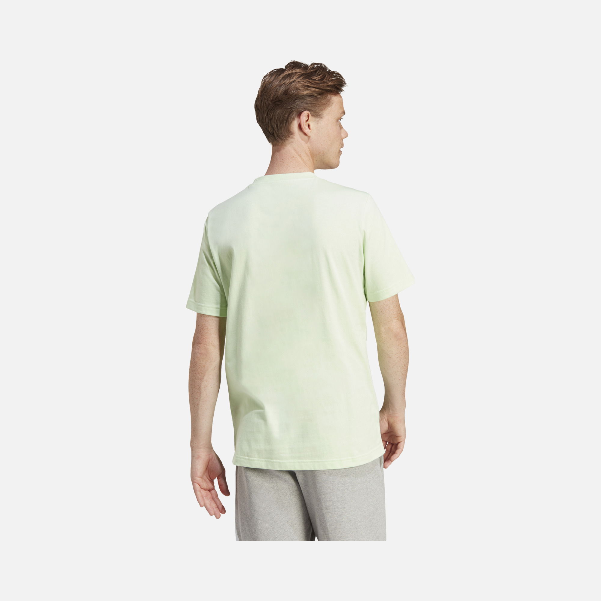 adidas Sportswear Illustrated Badge Graphic Short-Sleeve Erkek Tişört