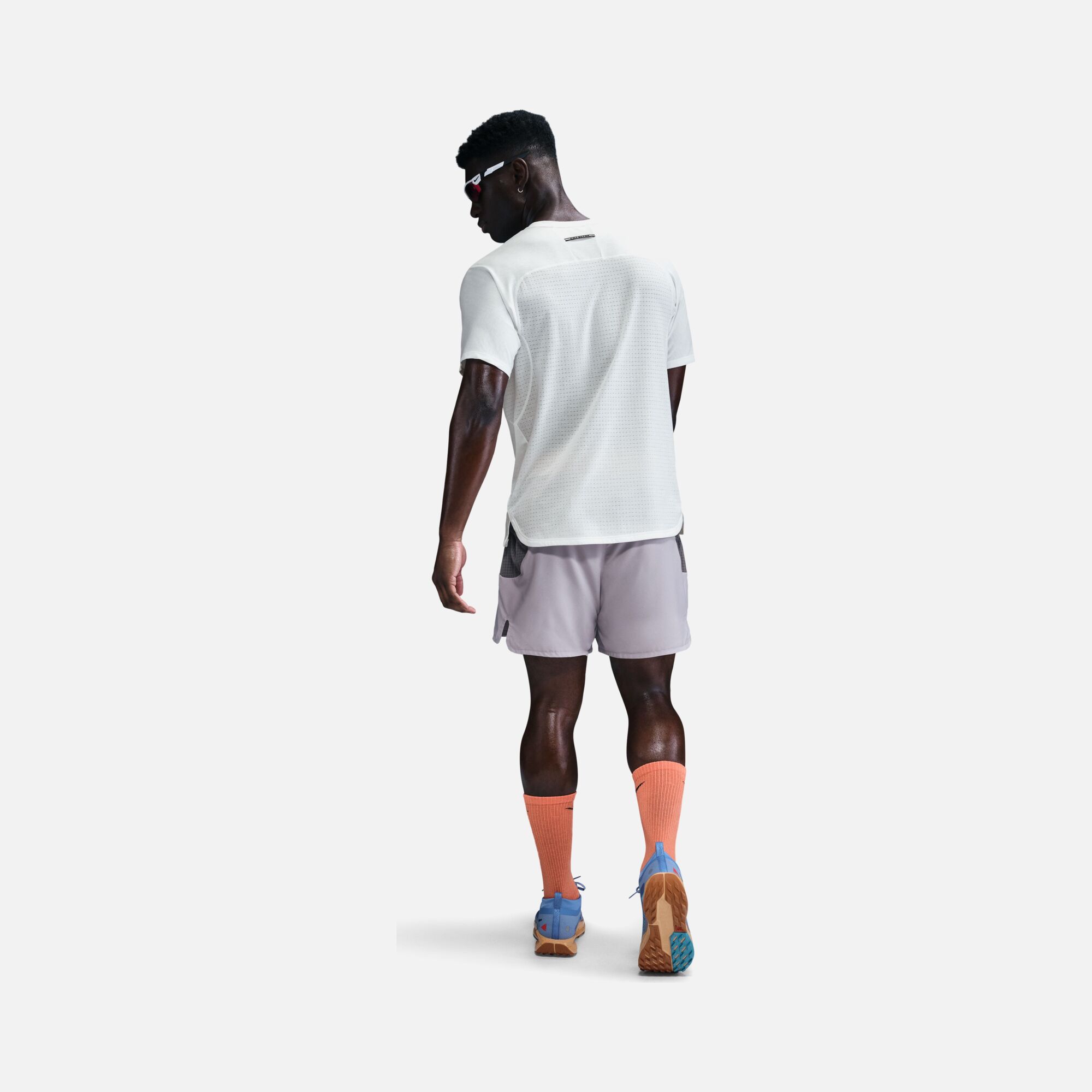 Nike Dri-Fit ADV Solar Chase Trail Running Short-Sleeve Erkek Tişört