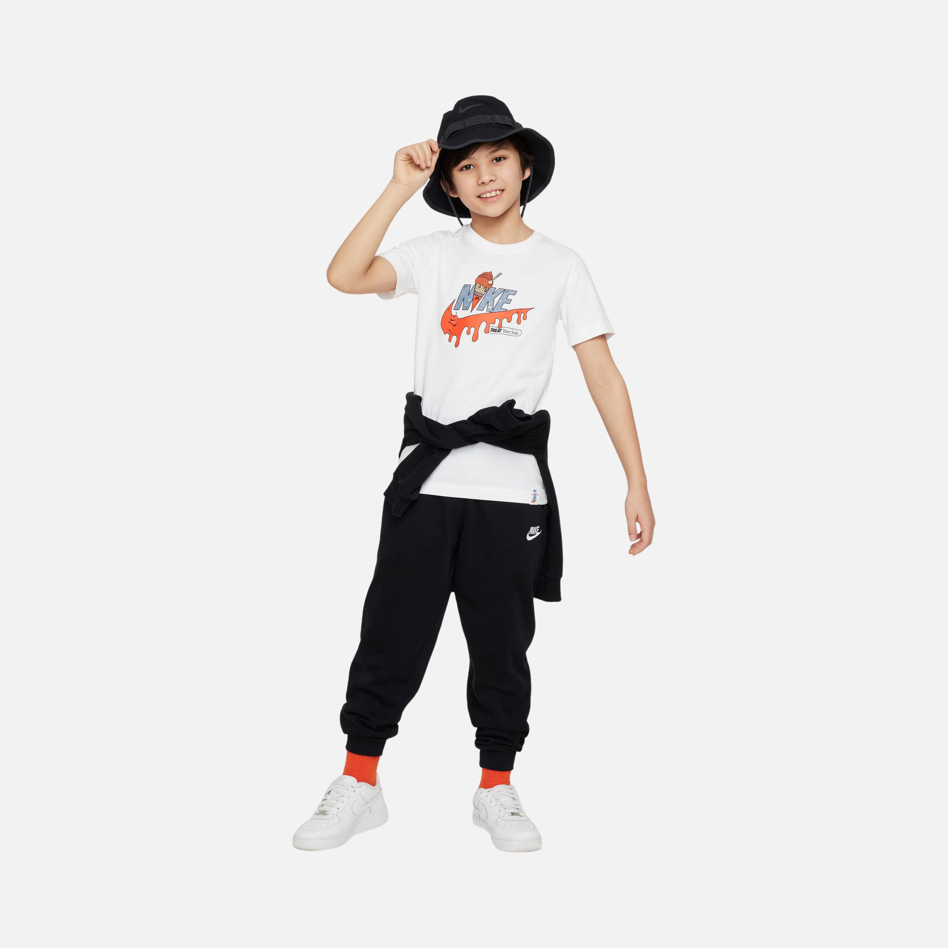 Nike Sportswear Kc2.1 Sole Food Graphic Short-Sleeve Çocuk Tişört