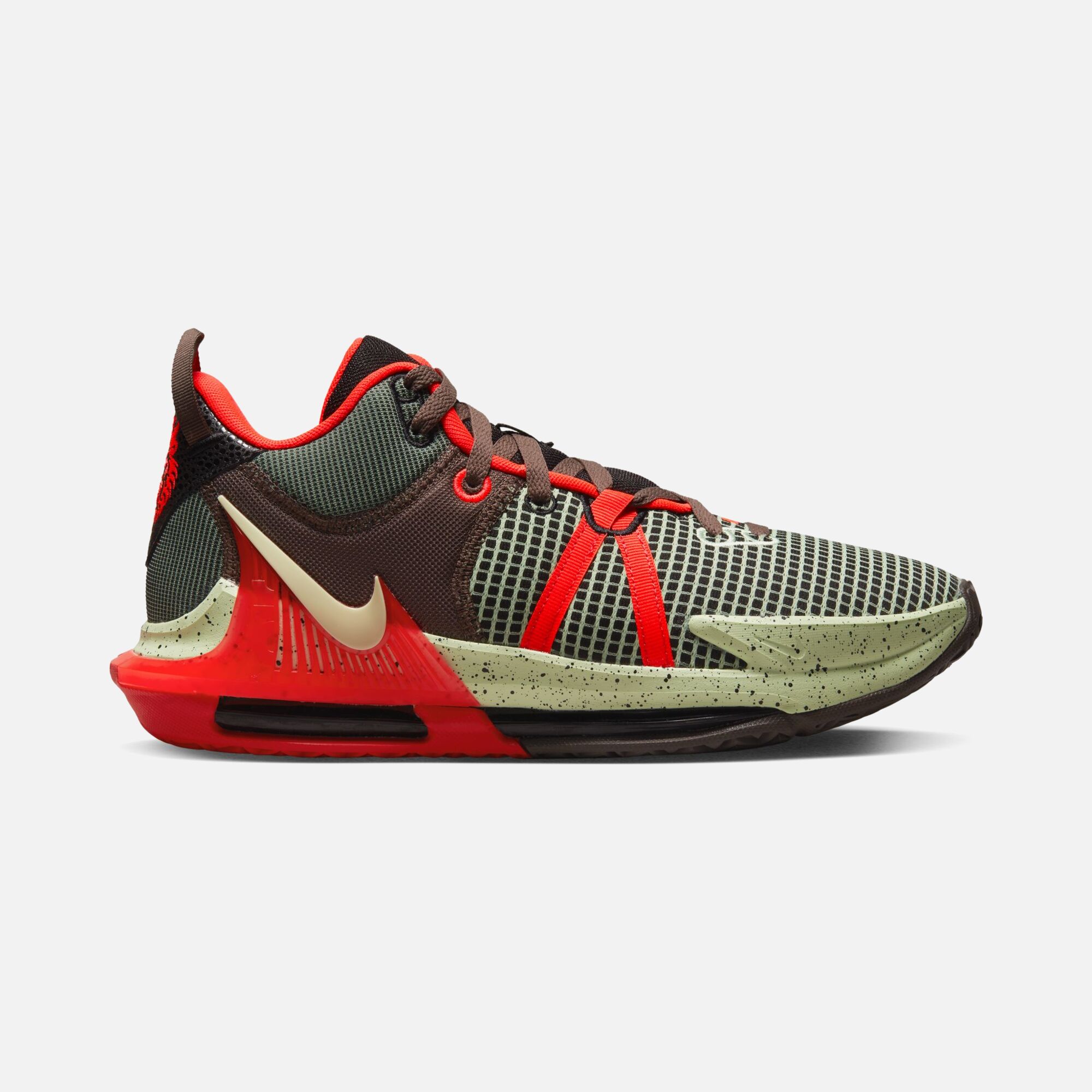 Nike LeBron James Witness VII Erkek Basketbol Ayakkabısı