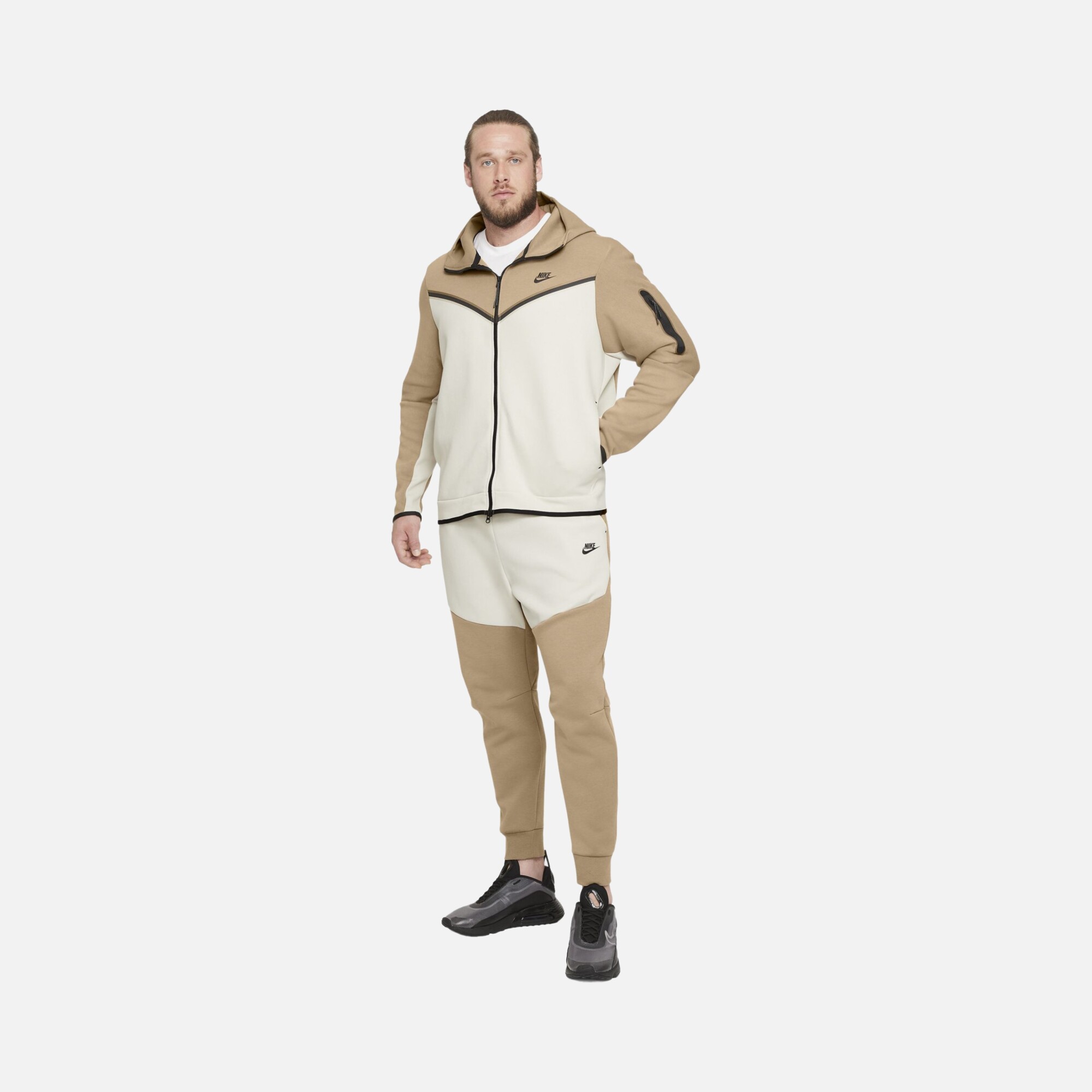 Nike Sportswear Tech Fleece Jogger Erkek Eşofman Altı