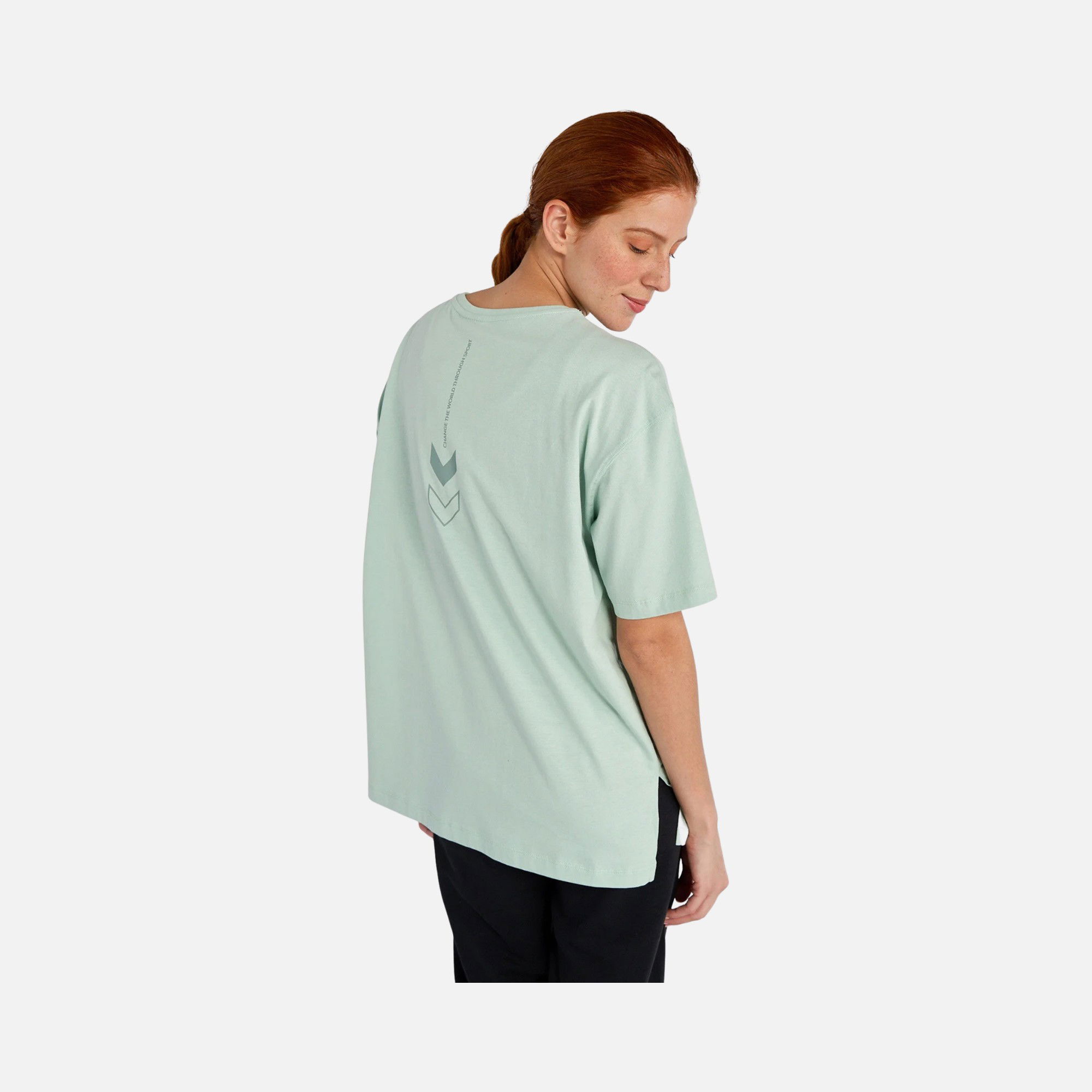 Hummel Sportswear Clodi Oversized Short-Sleeve Kadın Tişört