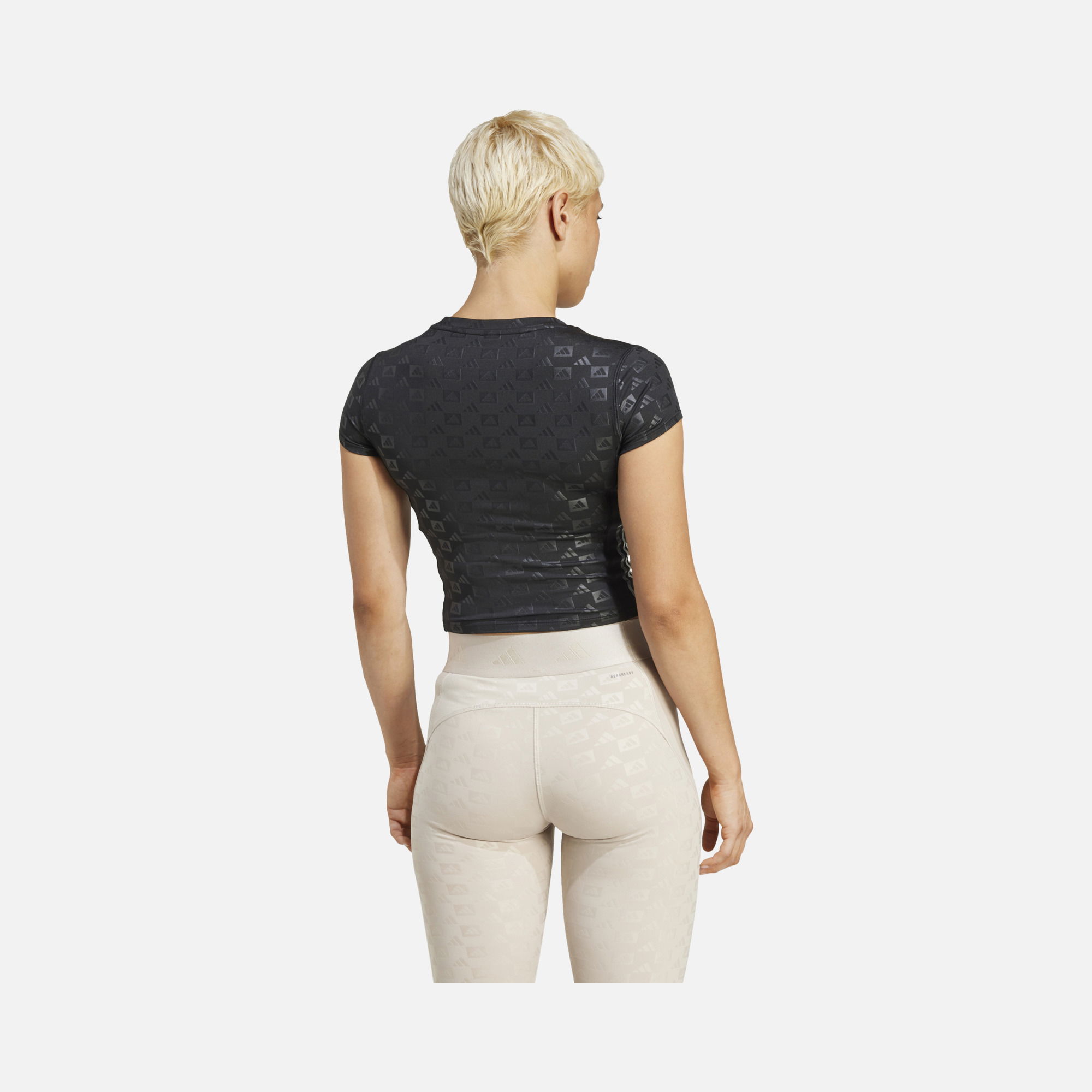 adidas Hyperglam Q4 Cropped Training Emboss Short-Sleeve Kadın Tişört