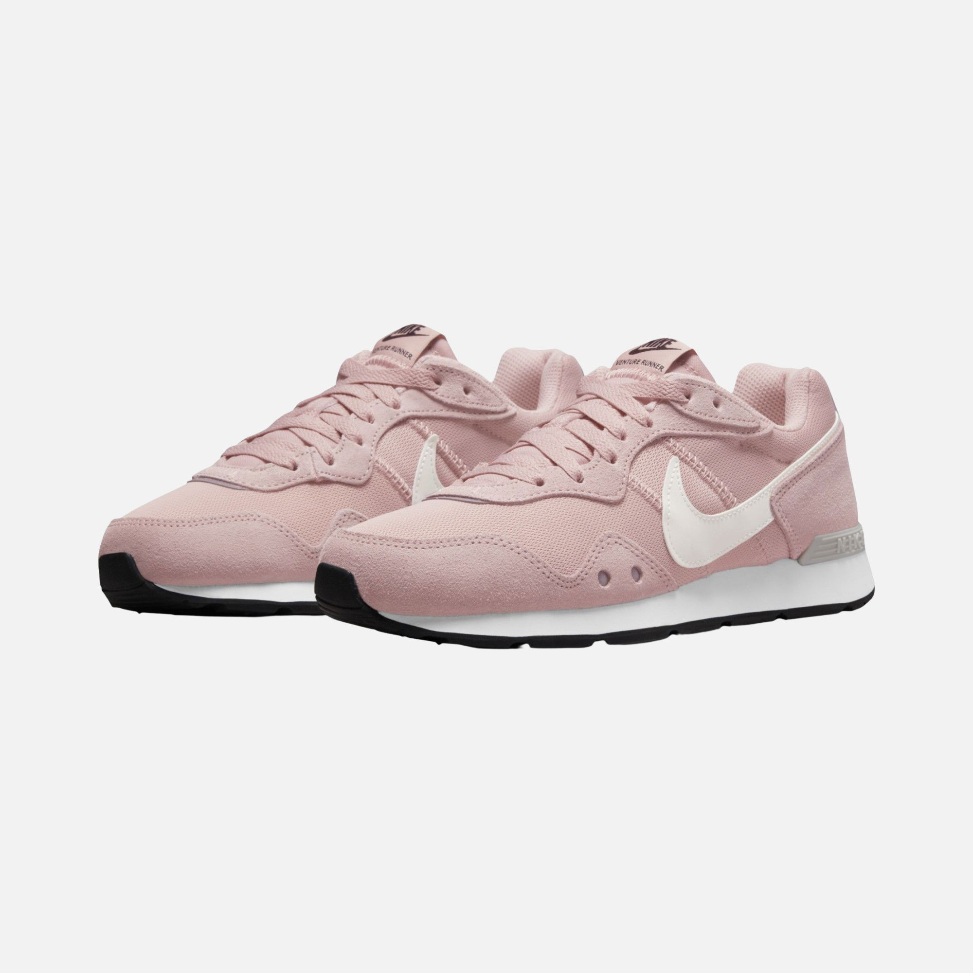 Nike Venture Runner Kadın Spor Ayakkabı