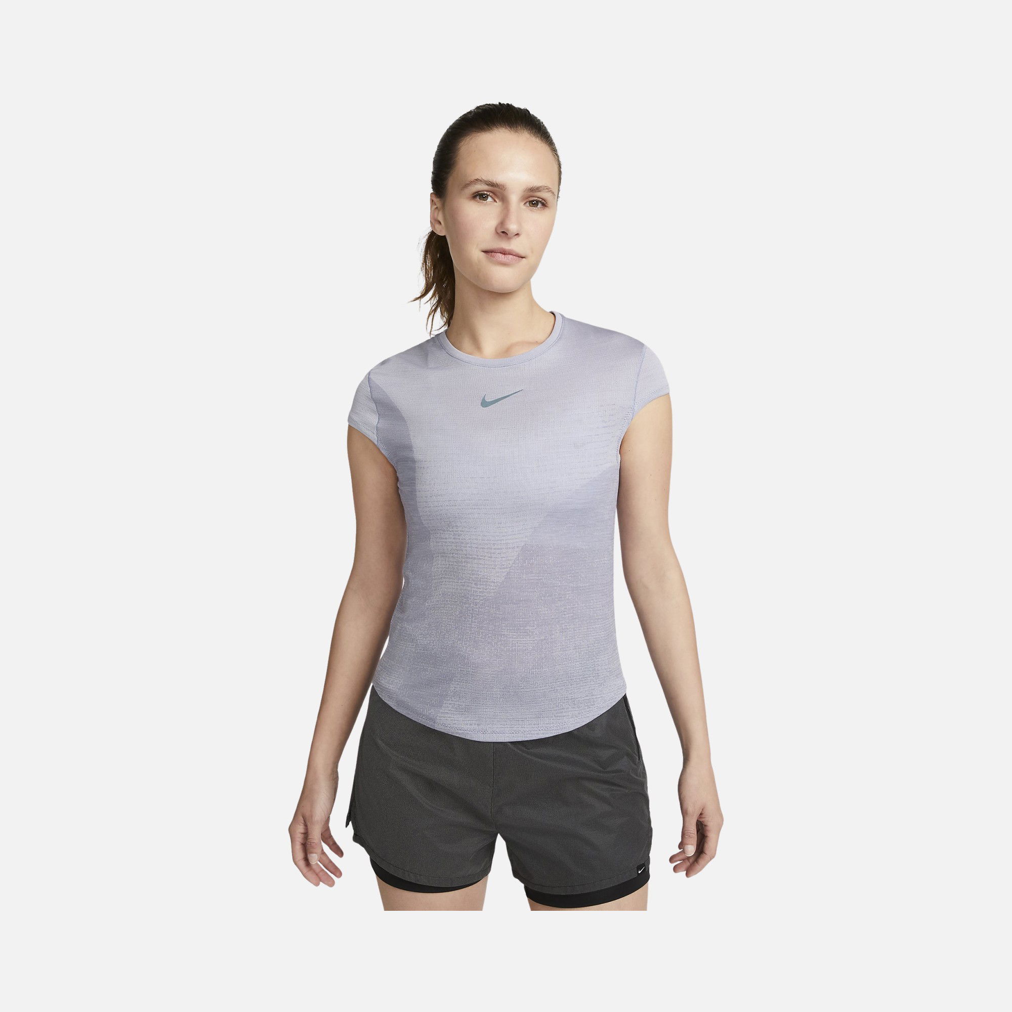 Nike Dri-Fit Run Division Running Short-Sleeve Kadın Tişört