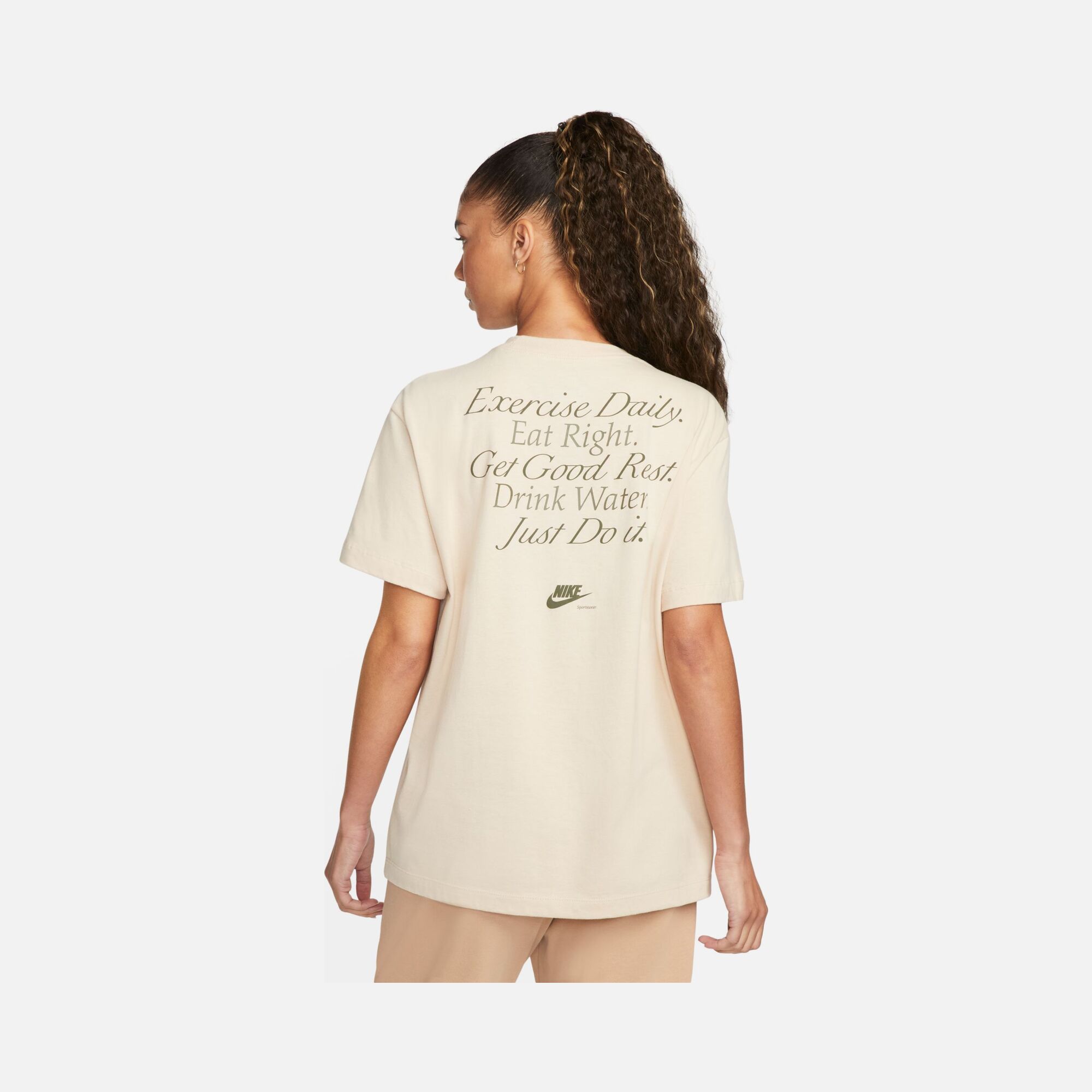 Nike Sportswear Neuself Boyfriend Short-Sleeve Kadın Tişört