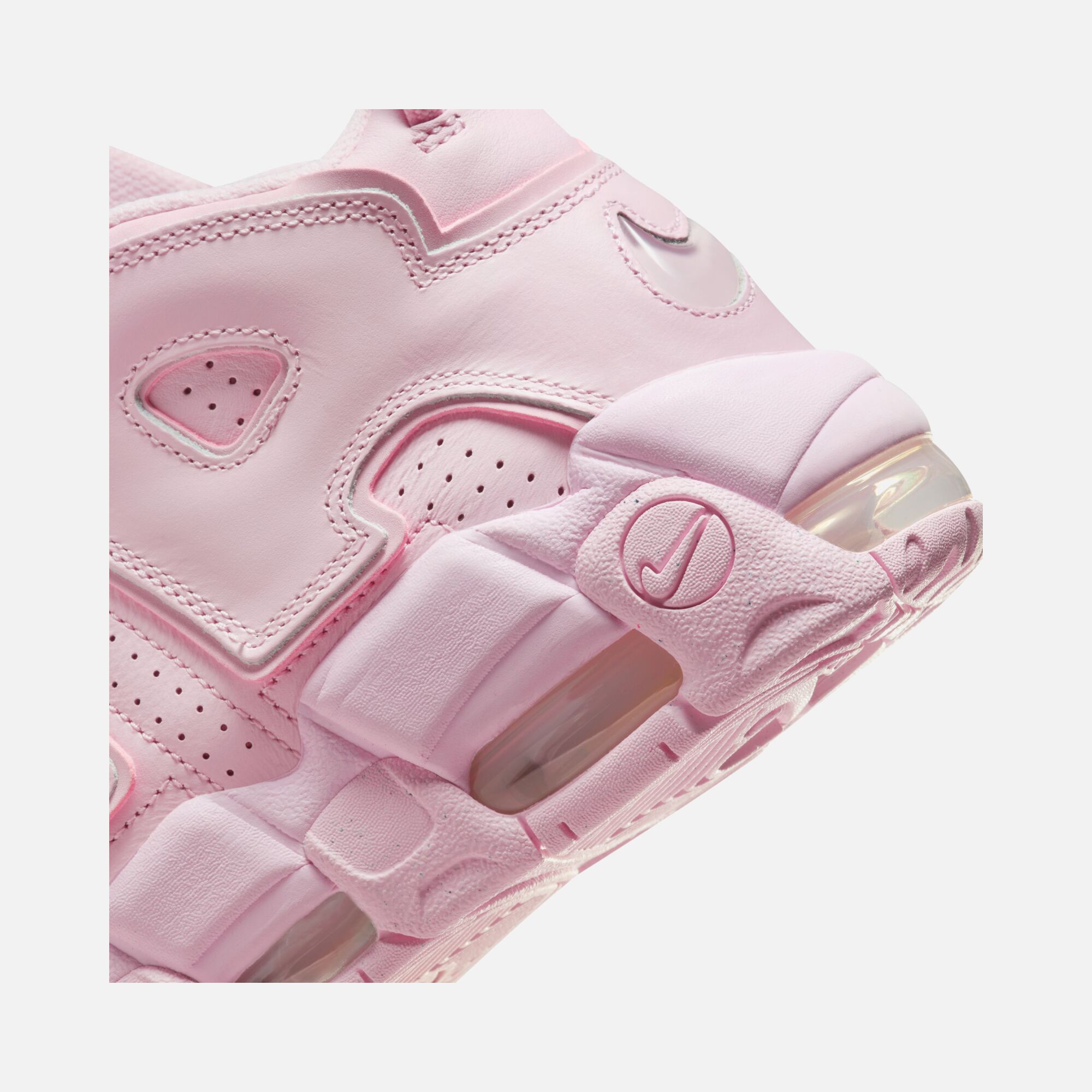 Nike Air More Uptempo ''An Off-Court Fave'' Kadın Spor Ayakkabı