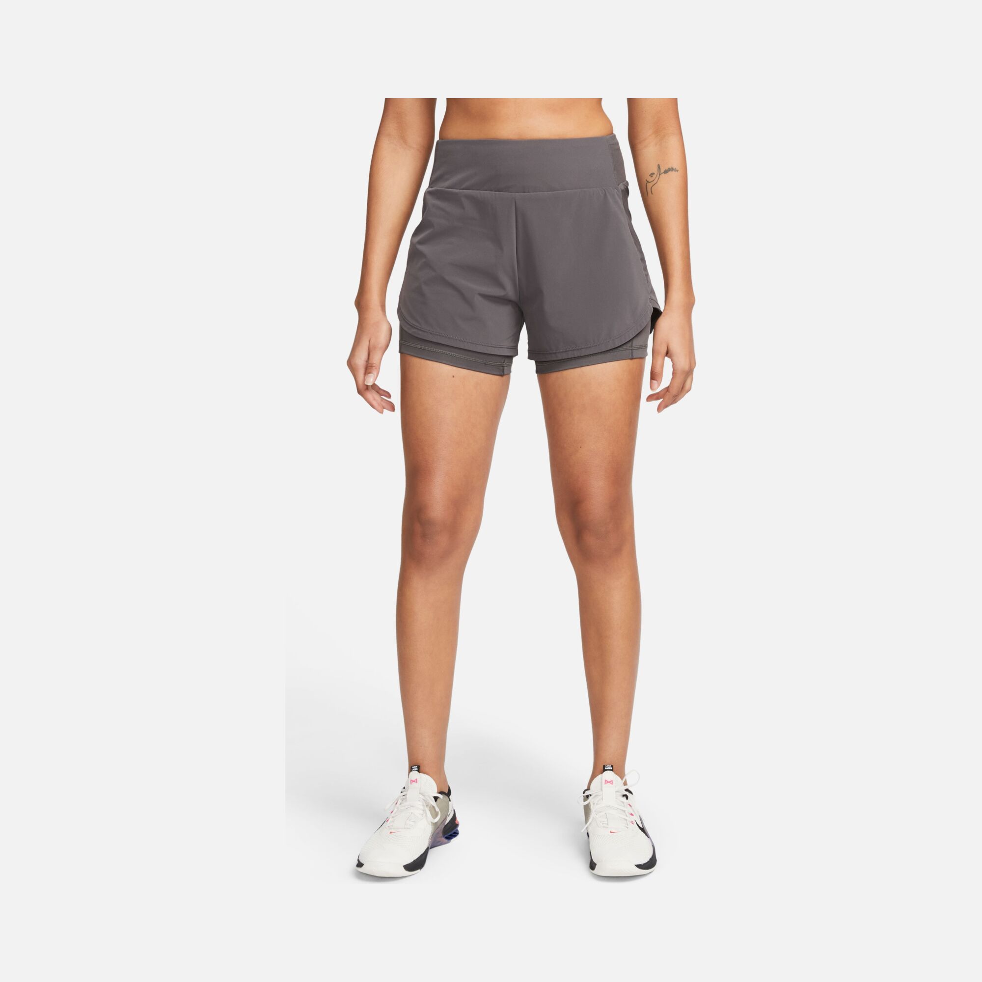 Nike Dri-Fit Bliss Mid-Rise 3" 2-in-1 Training Kadın Şort