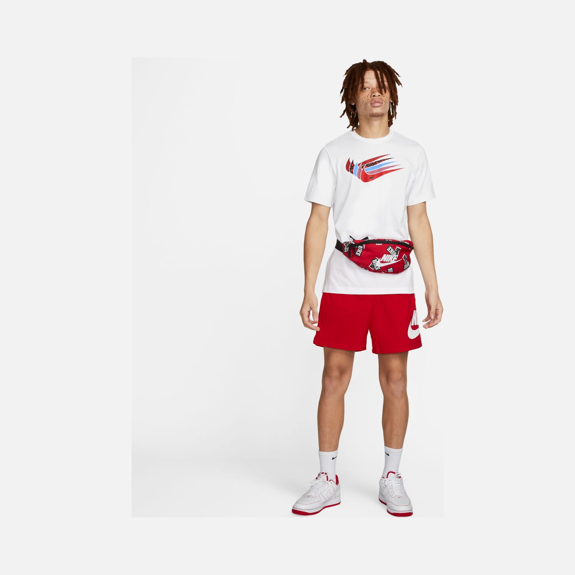 Nike Sportswear 12 Mo Swoosh Short-Sleeve Erkek Tişört