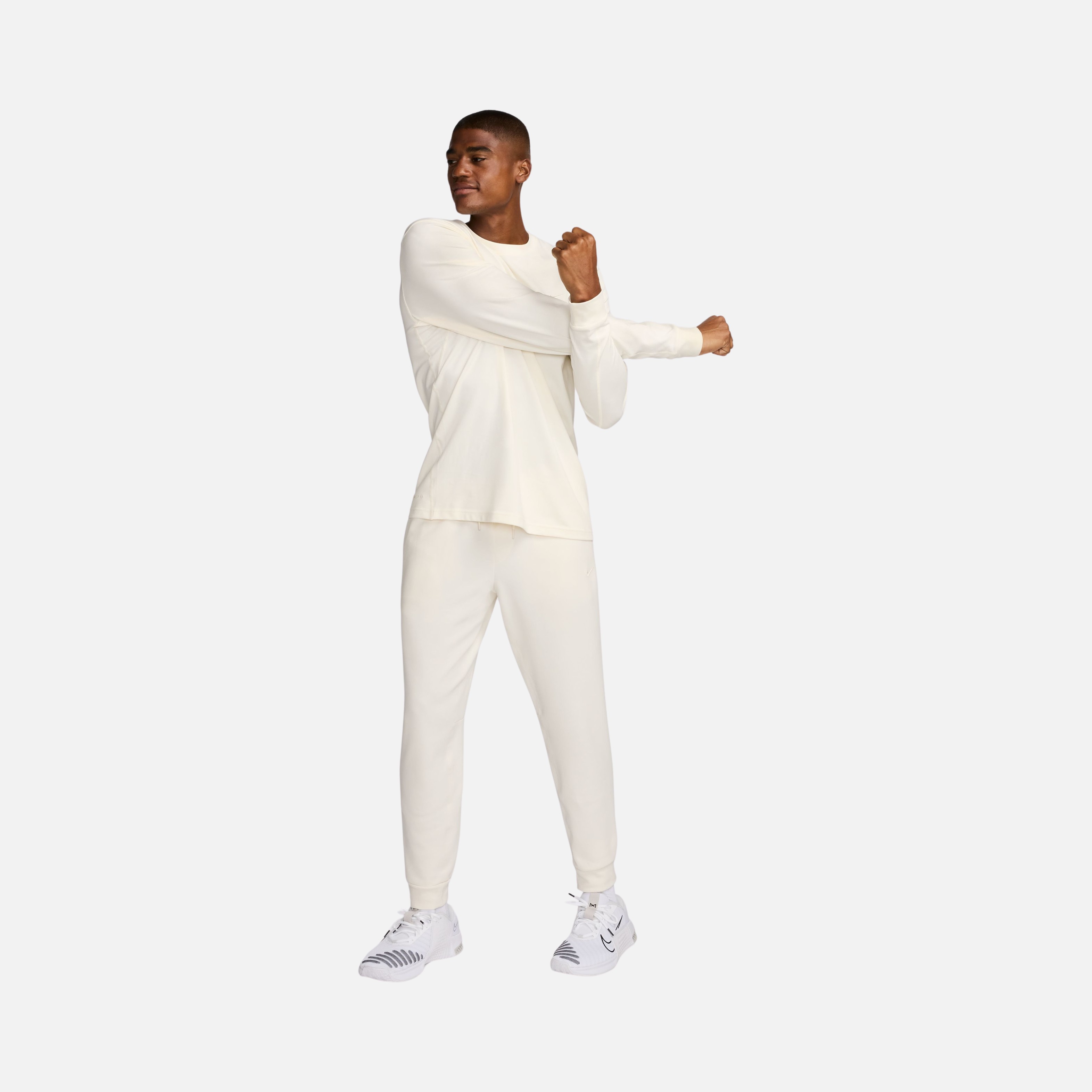 Nike Primary Dri-Fit UV Versatile Training Erkek Eşofman Altı