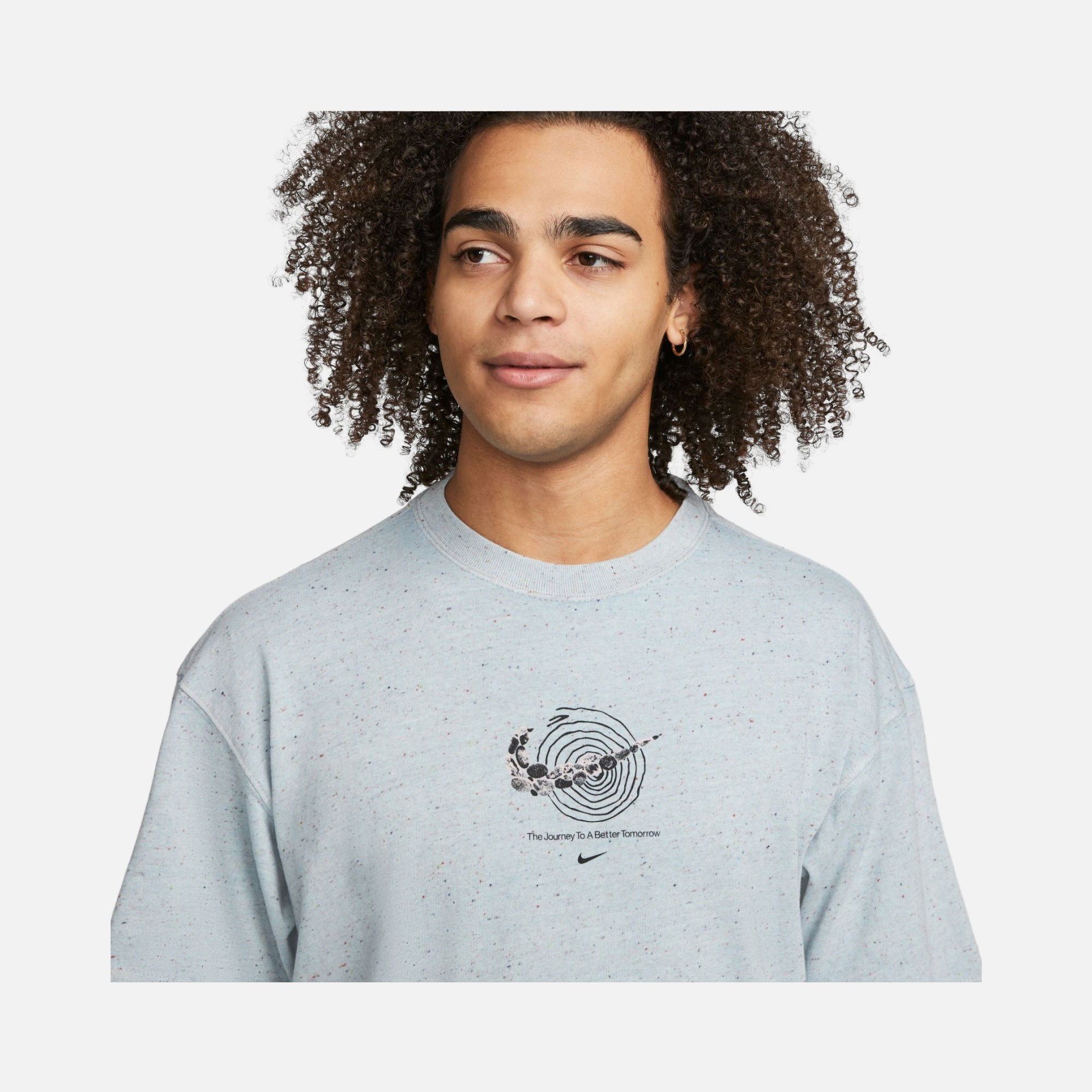 Nike Sportswear ''The Journey To A Better Tomorrow'' Graphic Short-Sleeve Erkek Tişört
